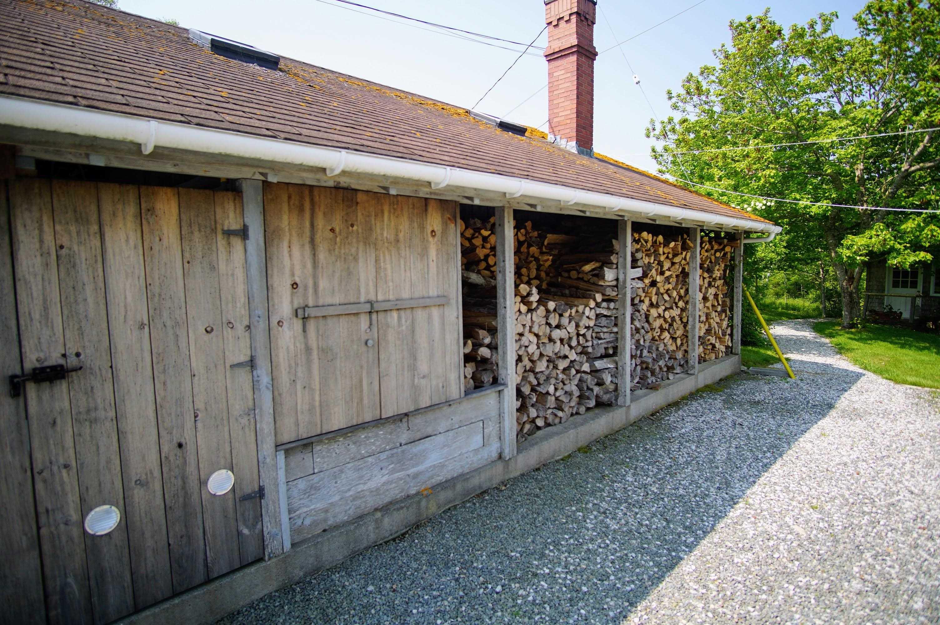 $1,650,000.00: 61 Lockes Island Road, Lower Jordan Bay