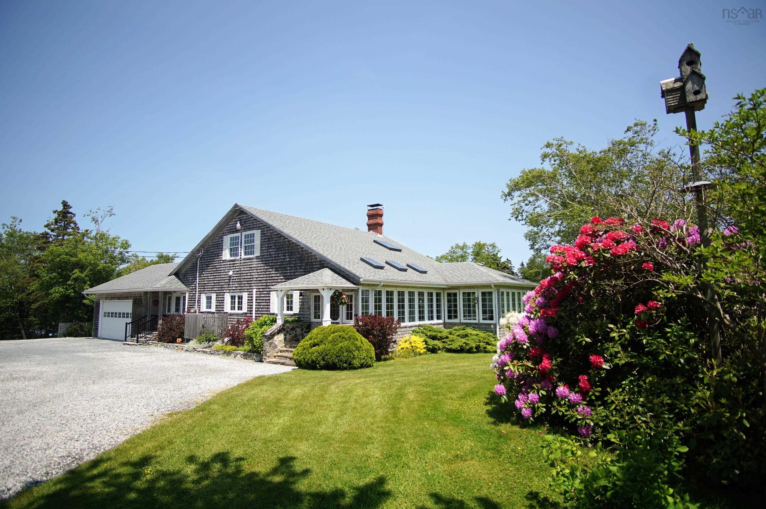 $1,650,000.00: 61 Lockes Island Road, Lower Jordan Bay