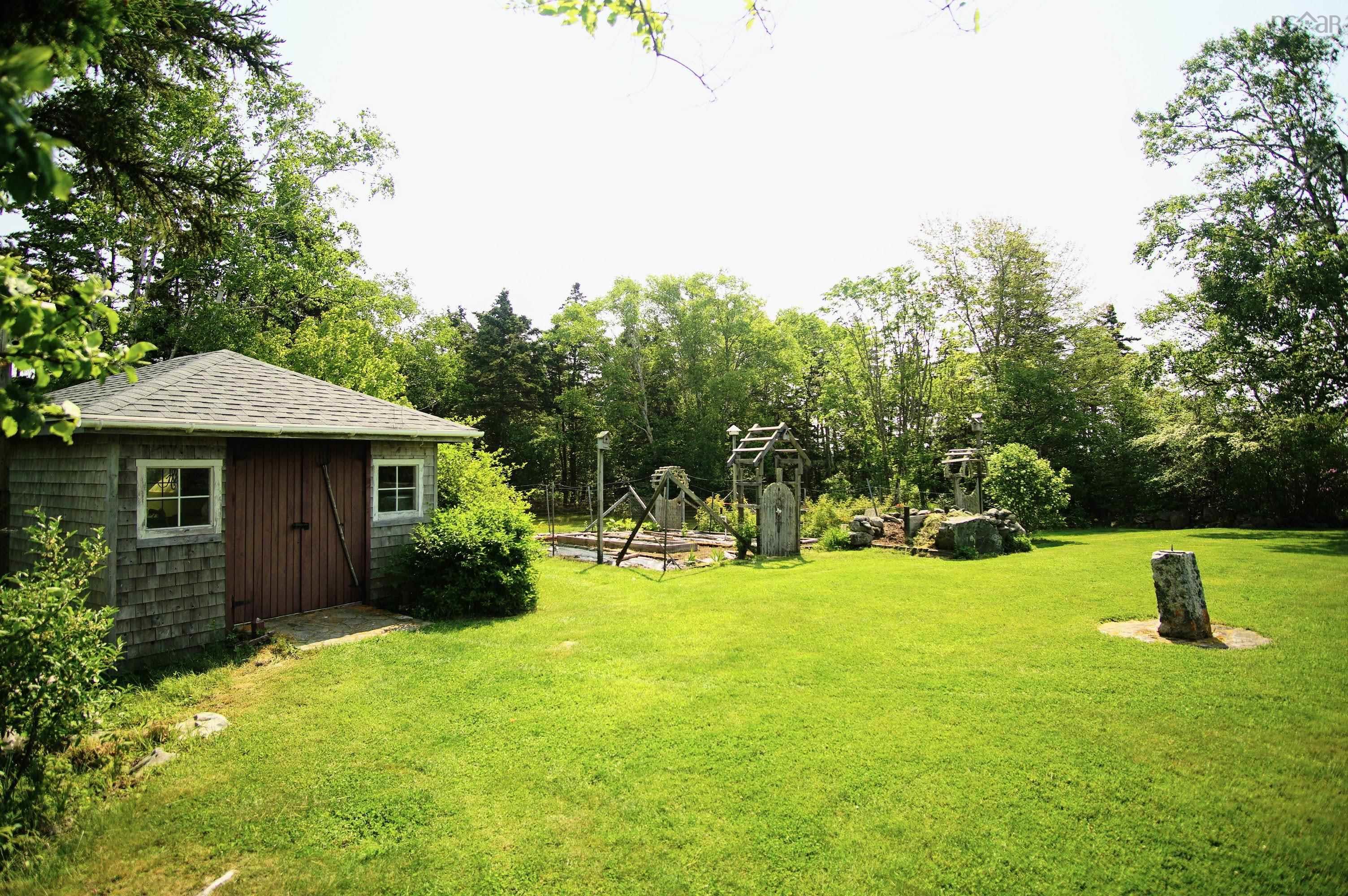 $1,650,000.00: 61 Lockes Island Road, Lower Jordan Bay