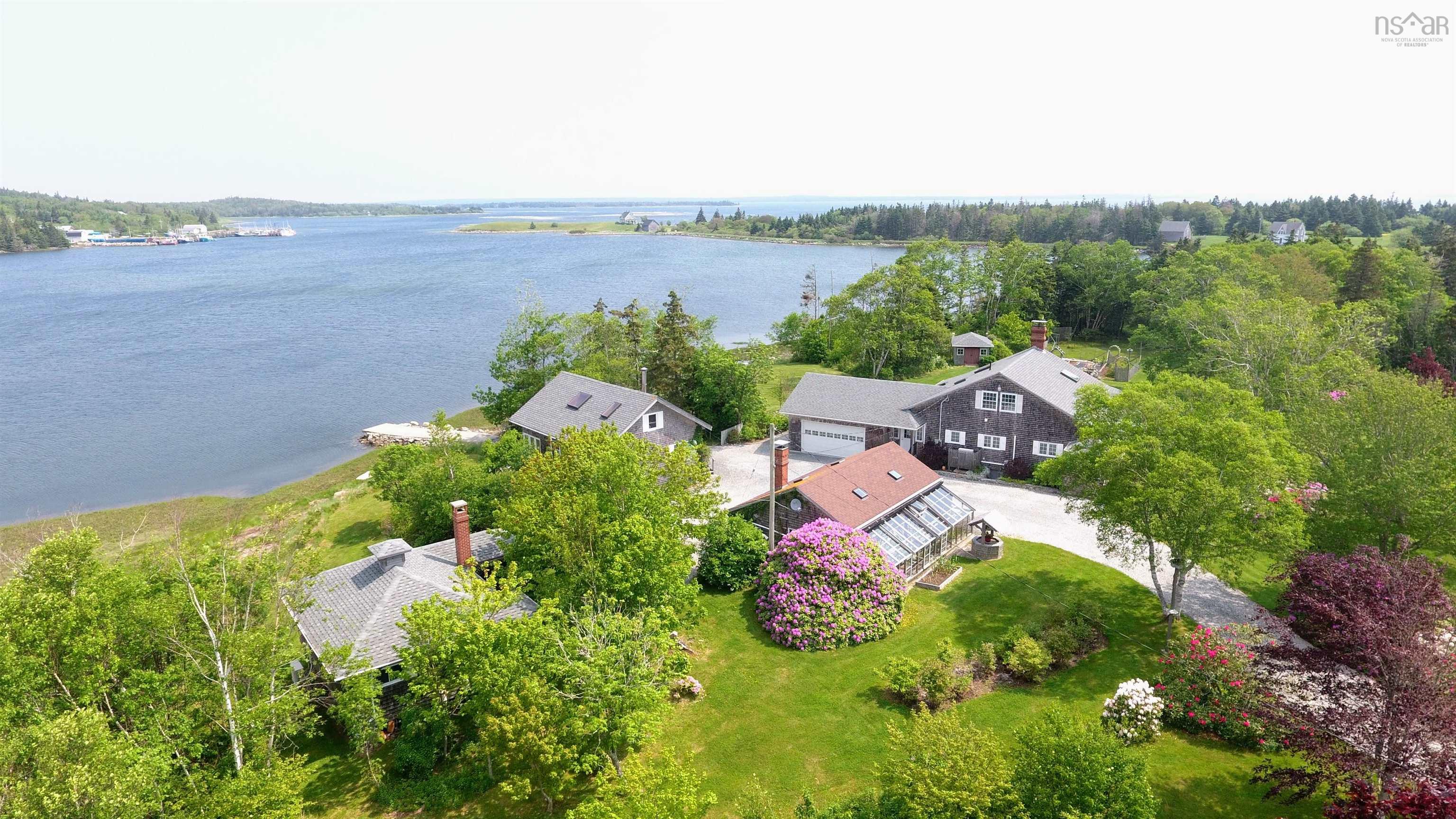 $1,650,000.00: 61 Lockes Island Road, Lower Jordan Bay