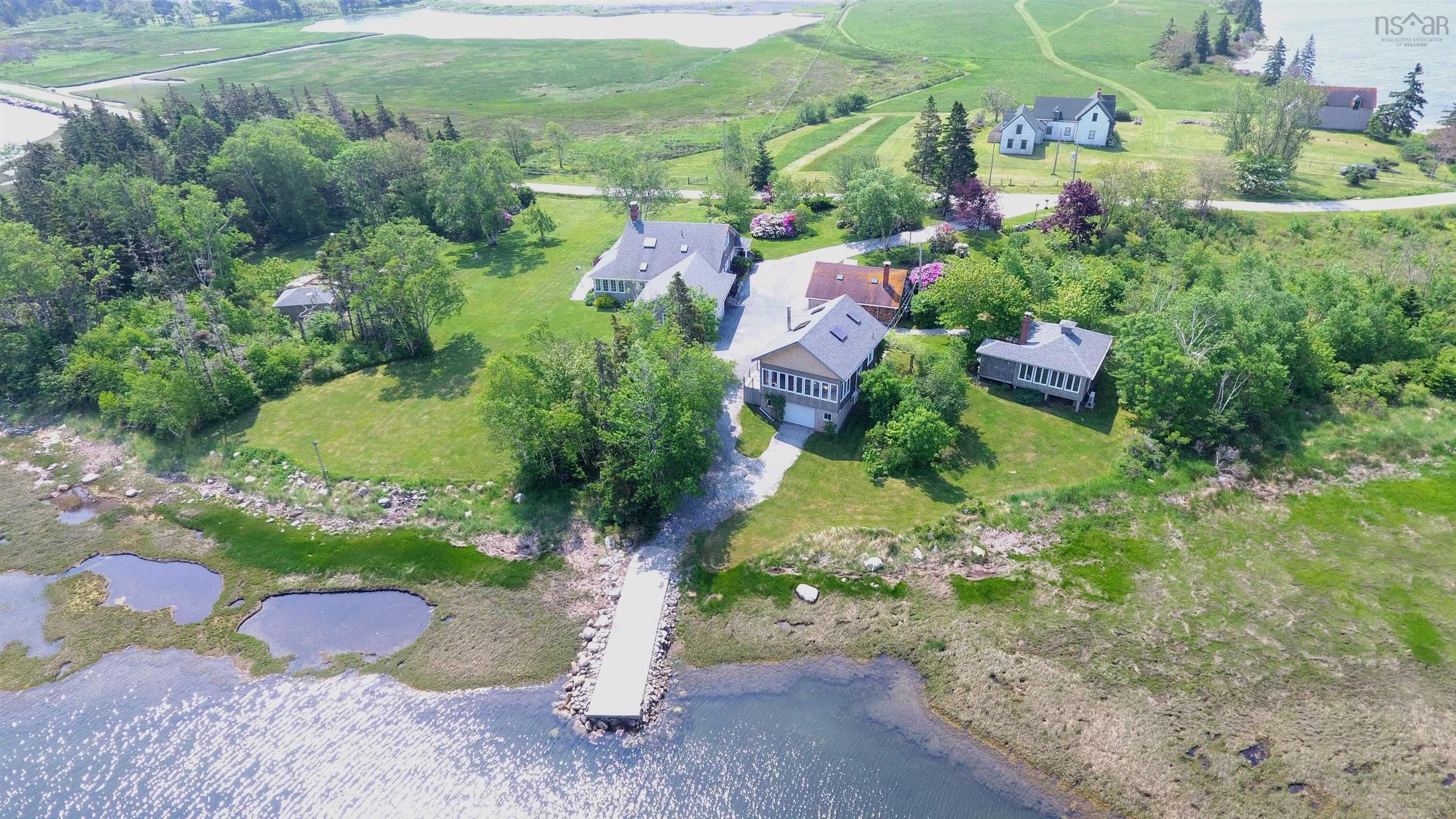 $1,650,000.00: 61 Lockes Island Road, Lower Jordan Bay