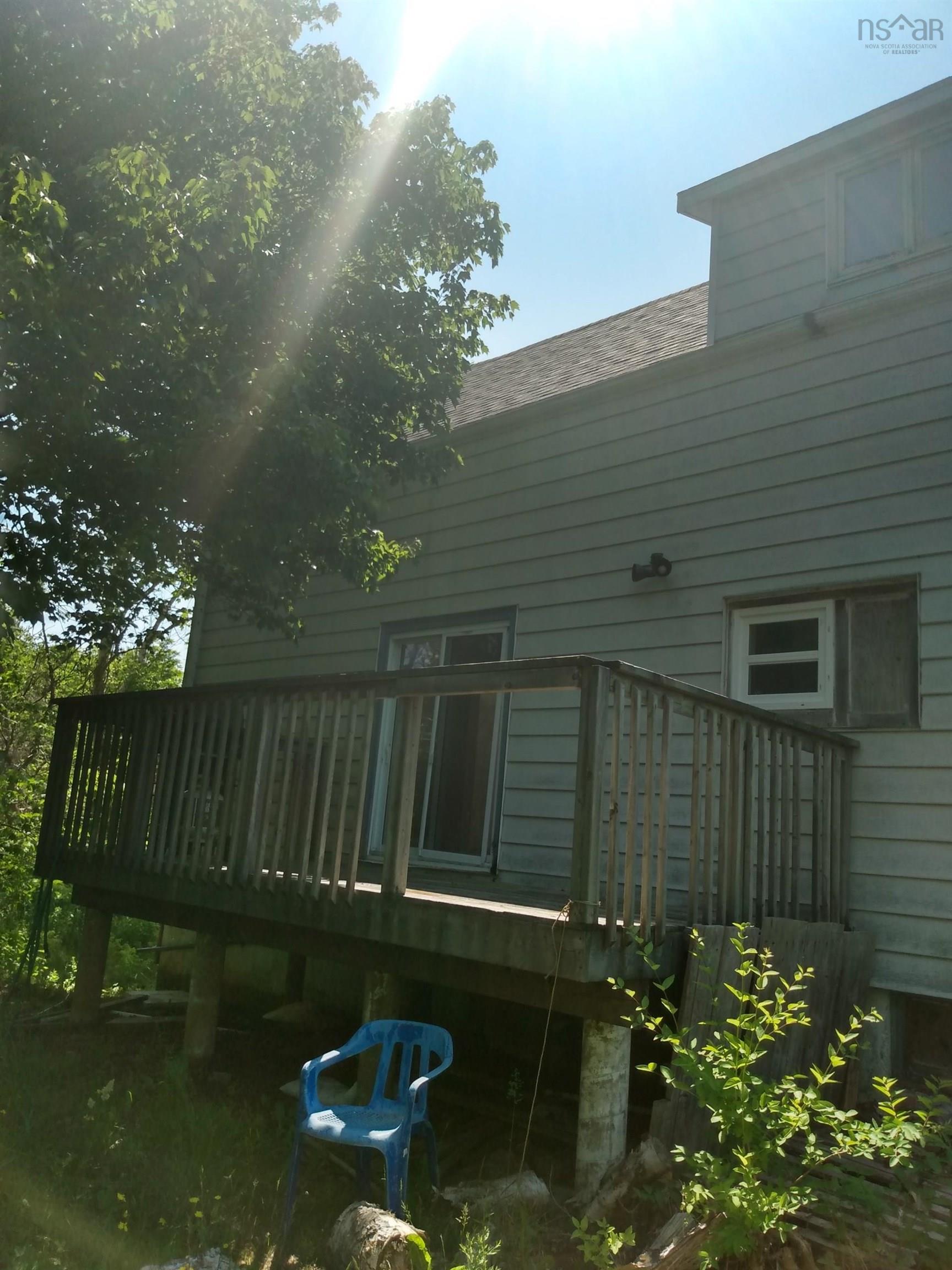 $149,900.00: 354 Donkin Hwy N, Donkin