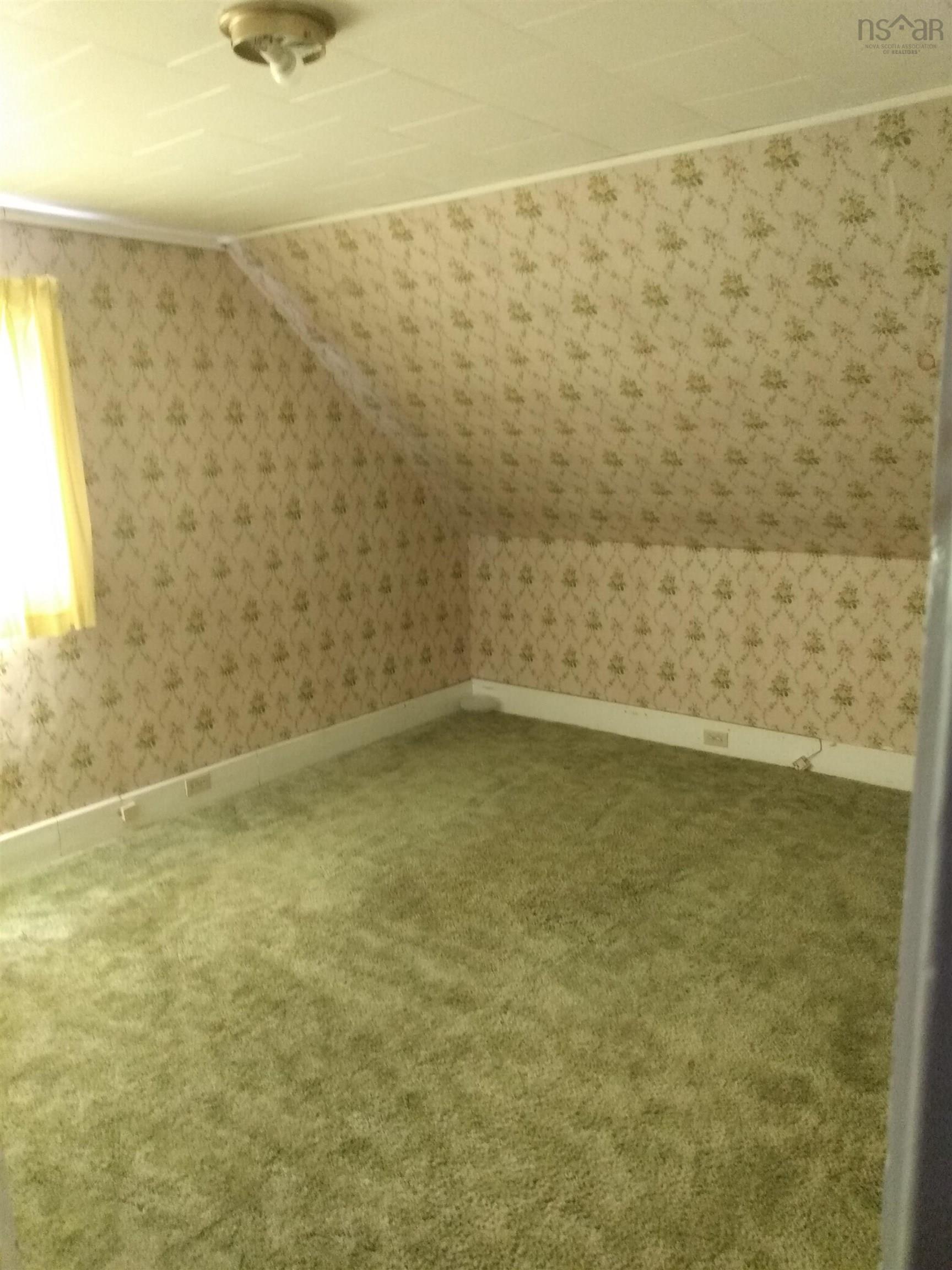 $149,900.00: 354 Donkin Hwy N, Donkin