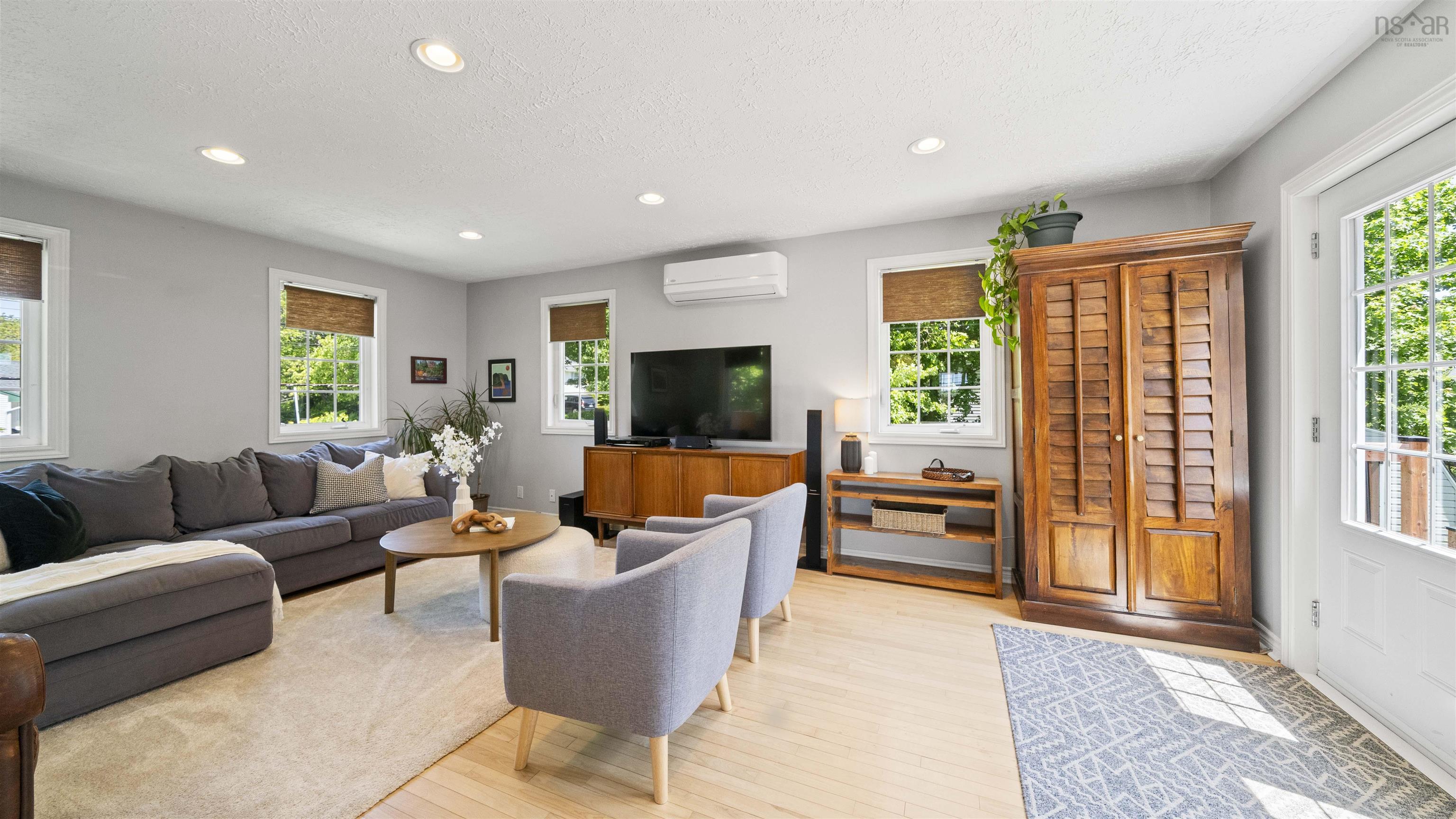 $589,900.00: 824 Herring Cove Road, Herring Cove