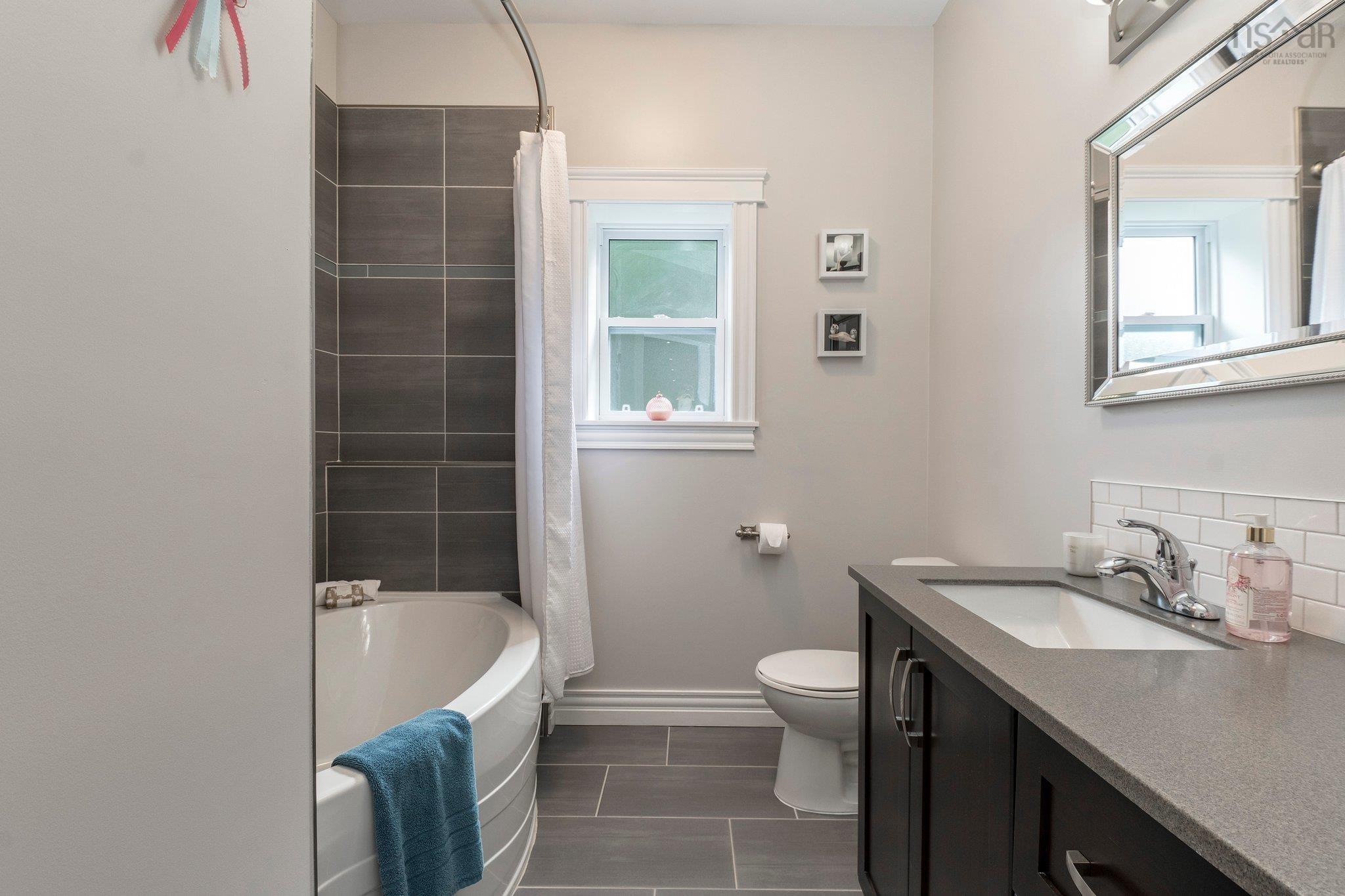 331 Masons Point Road, Head of St. Margarets Bay, NS (MLS 202515058)