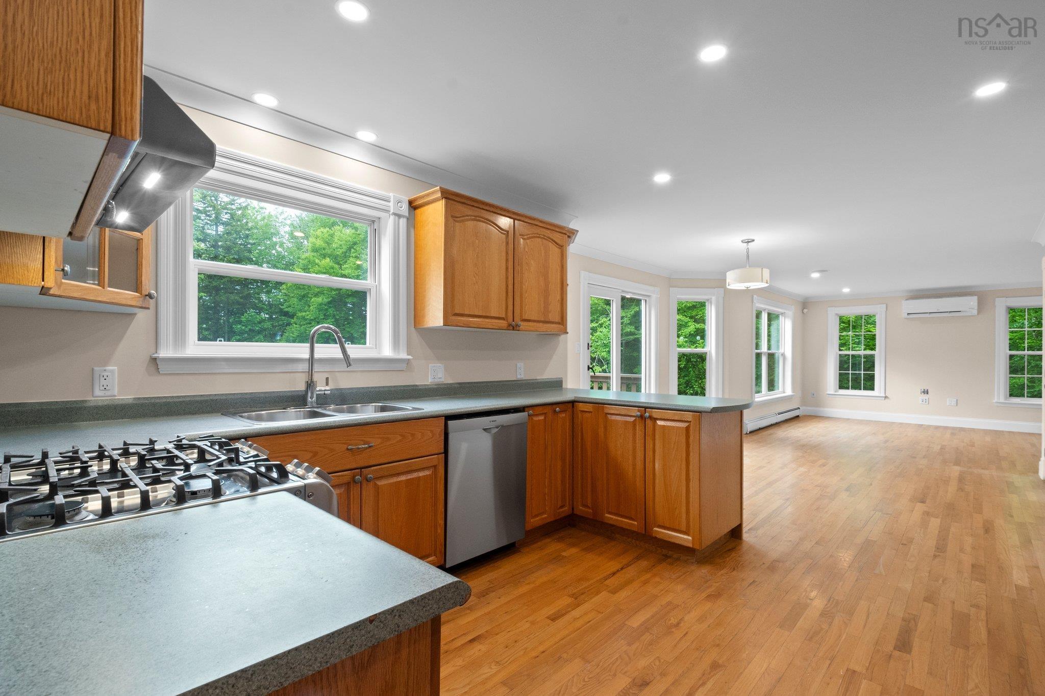 $649,900.00: 105 Birch Hill Court, Middle Sackville