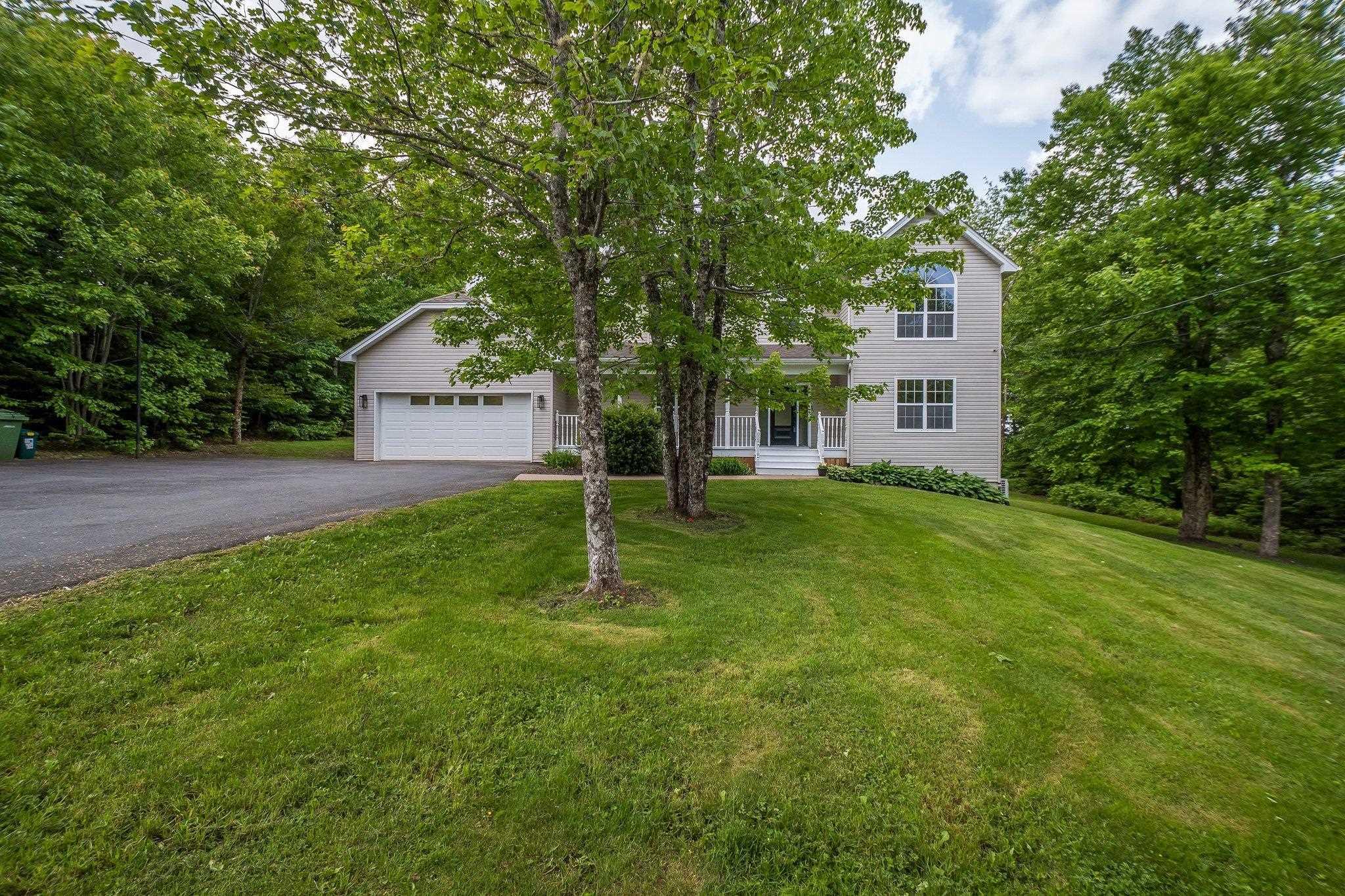 $649,900.00: 105 Birch Hill Court, Middle Sackville