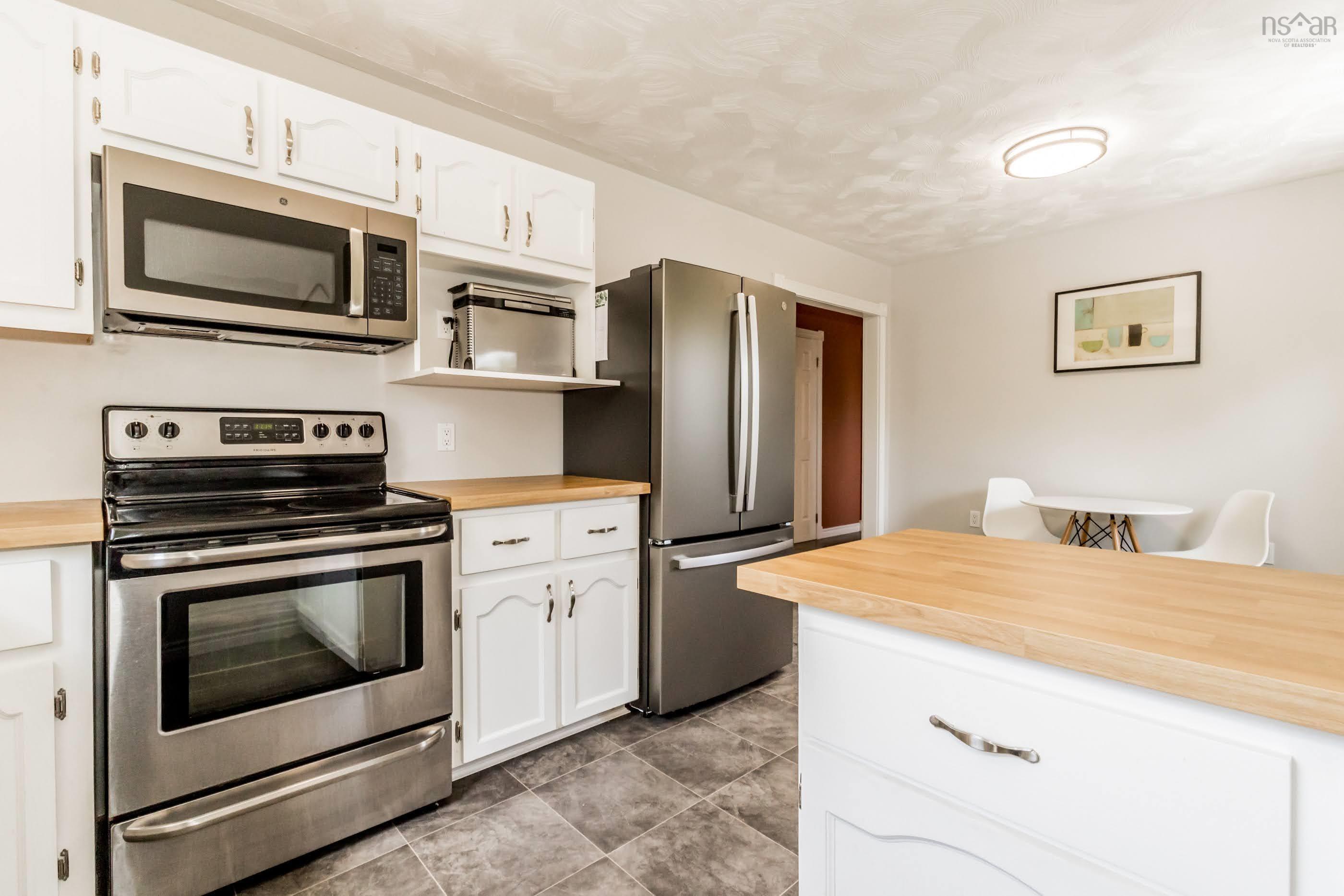 $349,900.00: 1884 Greenwood Road, Kingston