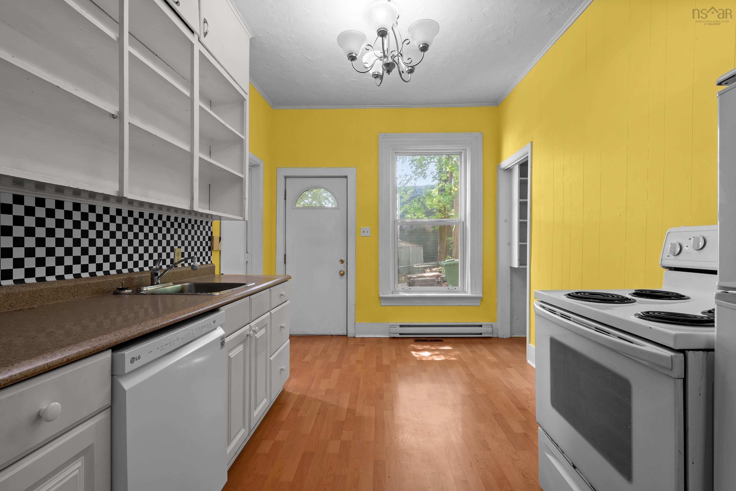 $679,900.00: 3202 Agricola Street, Halifax