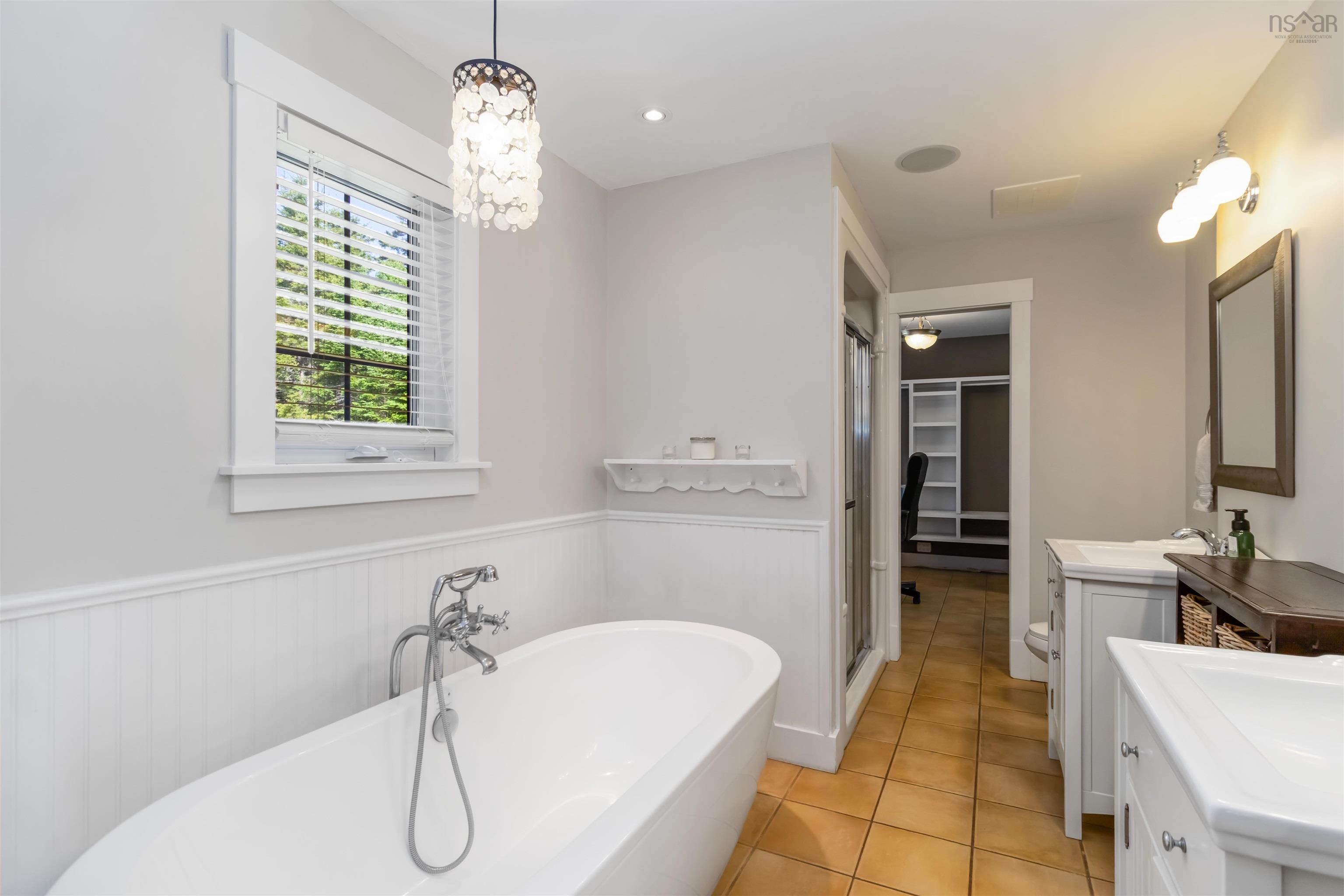 $797,000.00: 110 Oakridge Road, Mill Road