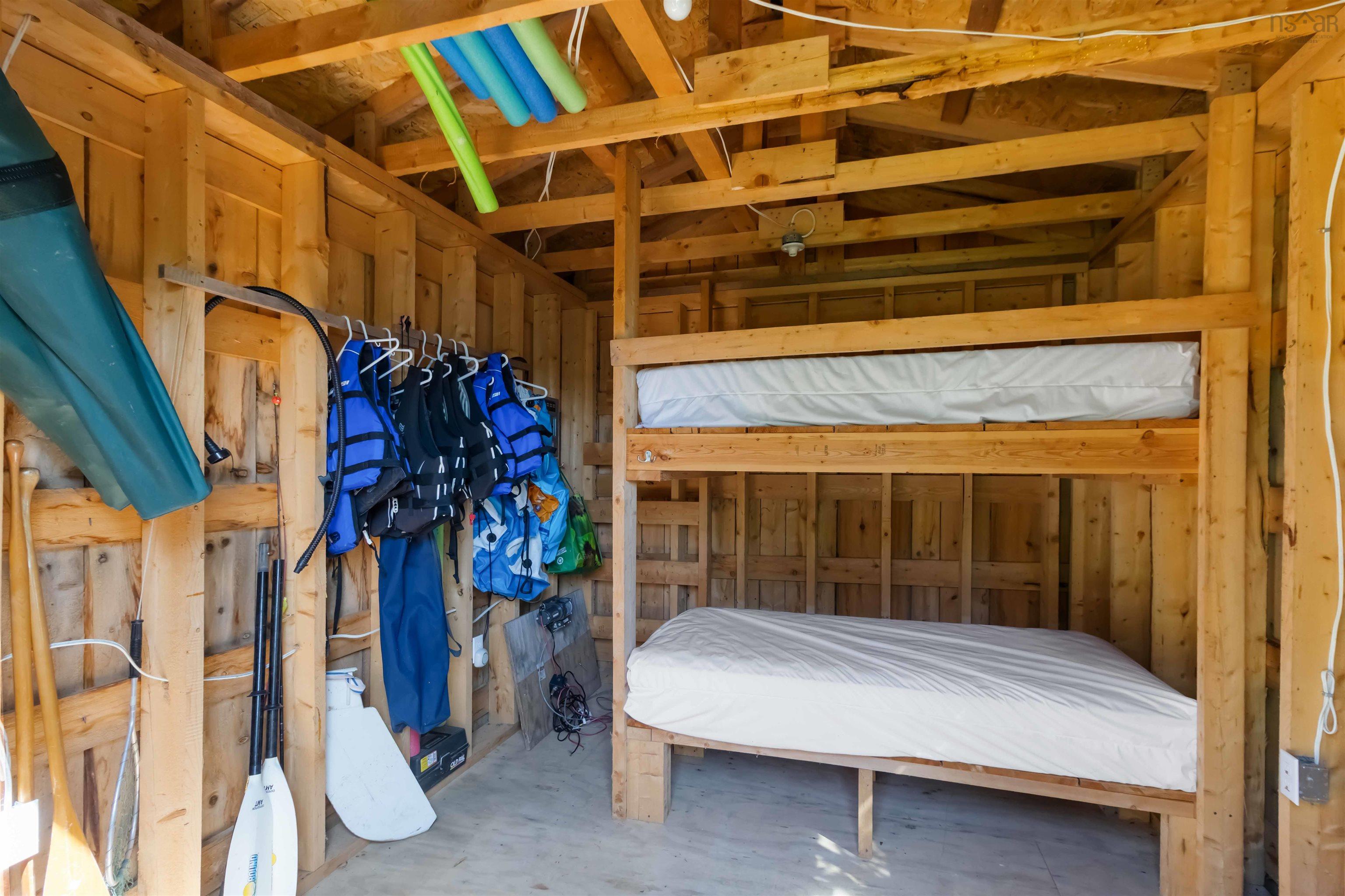 $797,000.00: 110 Oakridge Road, Mill Road