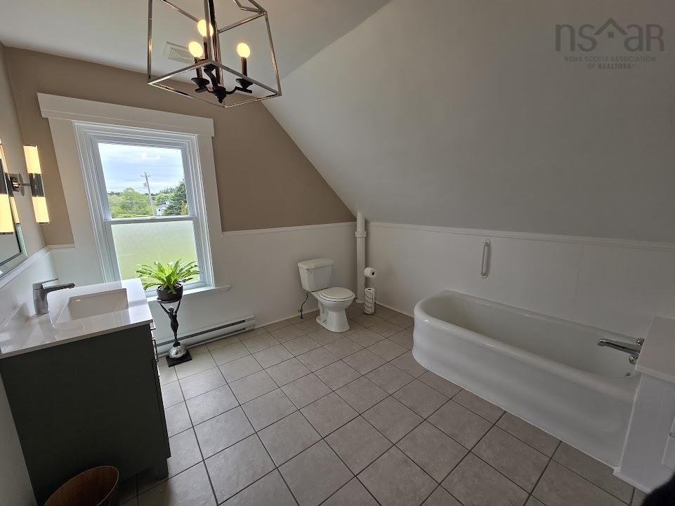 $489,999.00: 3781 Highway 332, Riverport