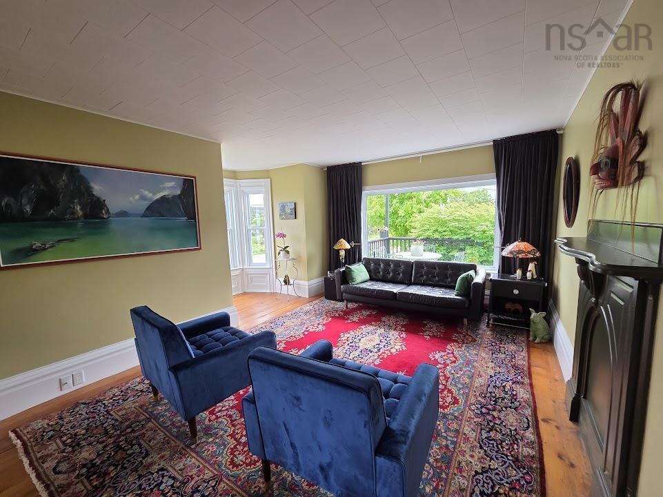 $489,999.00: 3781 Highway 332, Riverport