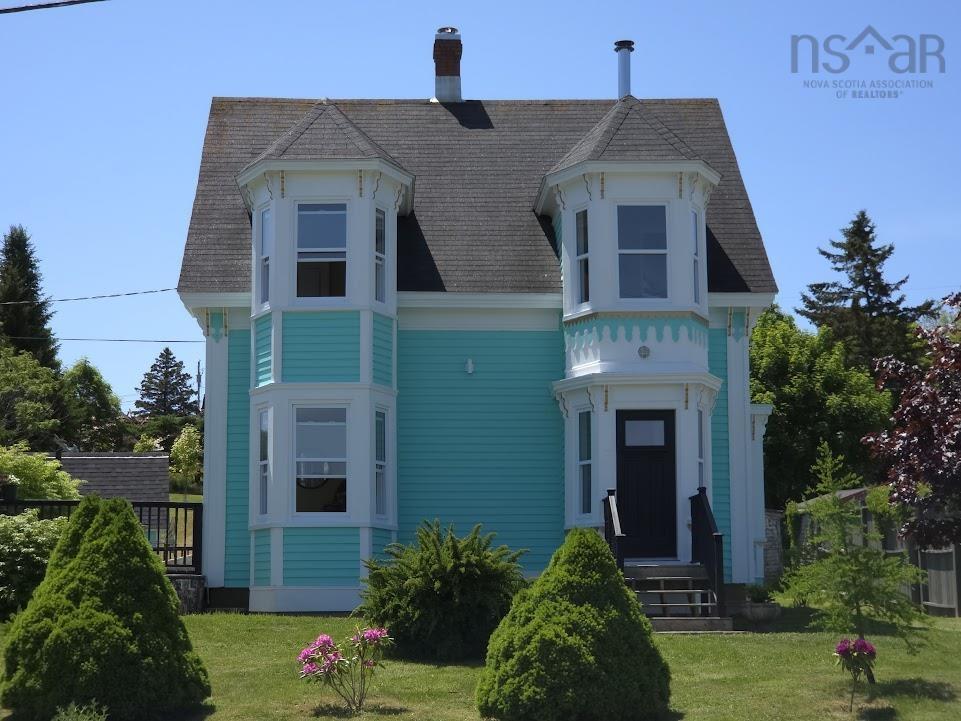 $489,999.00: 3781 Highway 332, Riverport