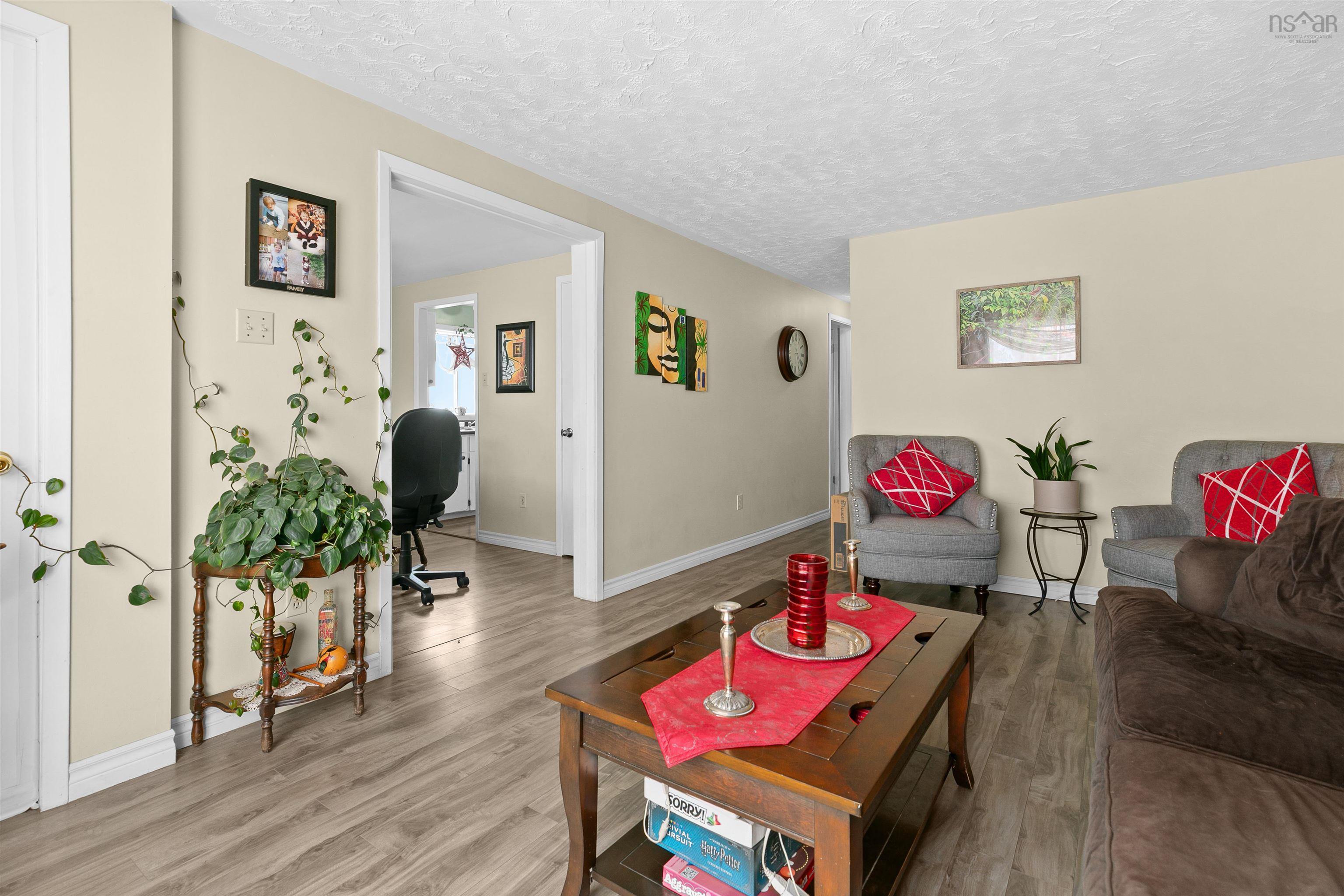 $449,900.00: 30 Lanarkshire, Cole Harbour