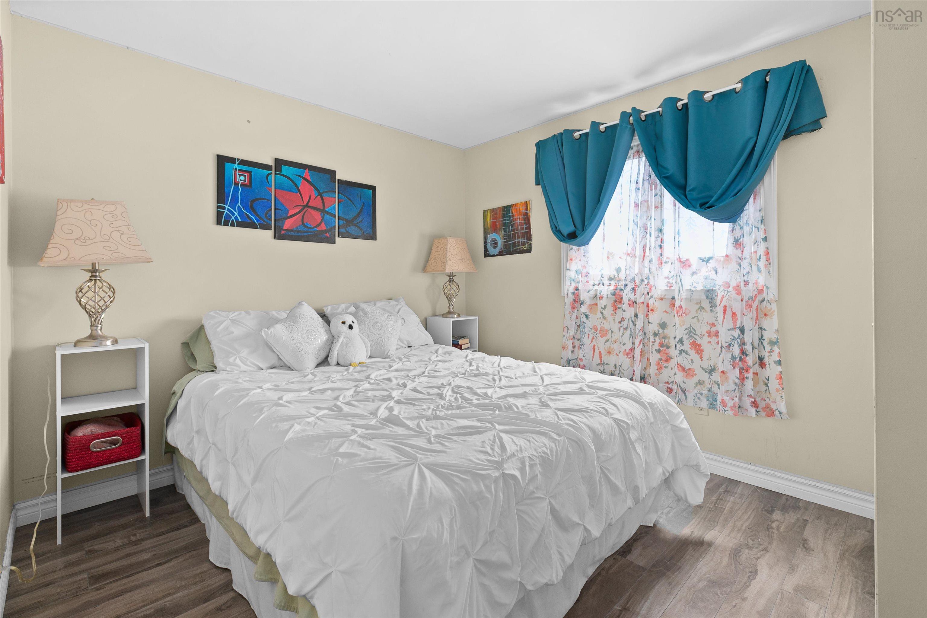 $449,900.00: 30 Lanarkshire, Cole Harbour