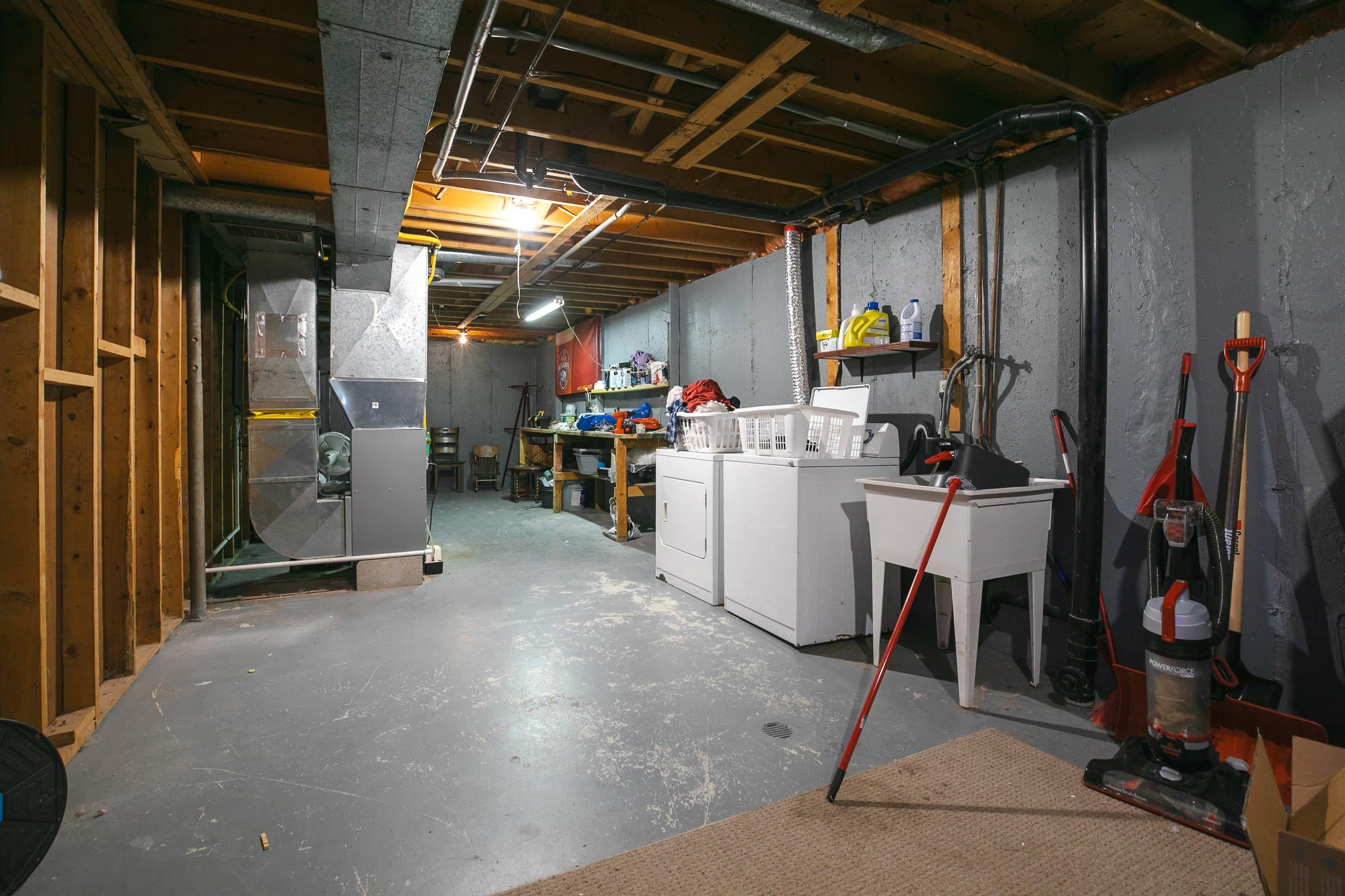 $449,900.00: 30 Lanarkshire, Cole Harbour