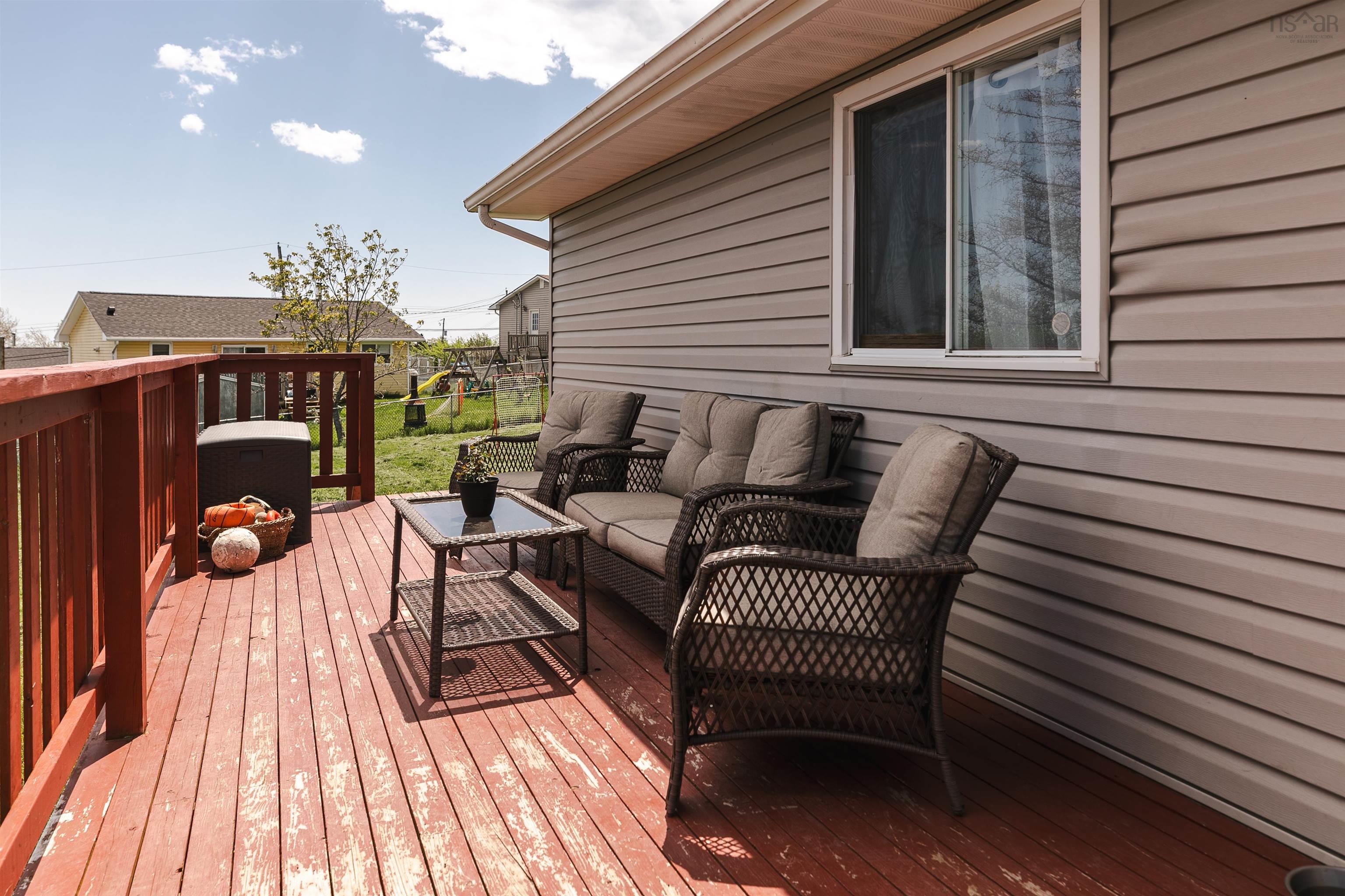 $449,900.00: 30 Lanarkshire, Cole Harbour