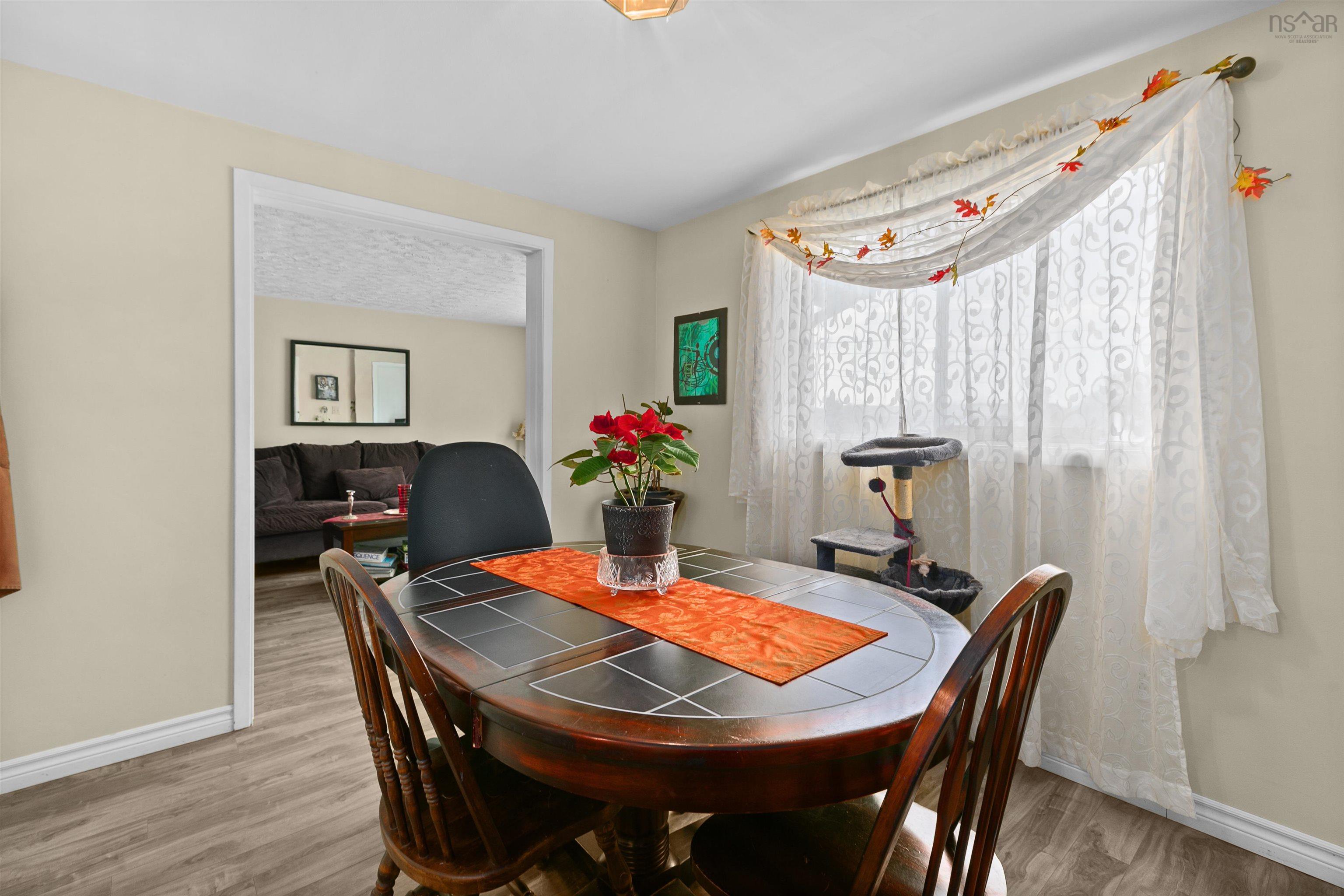 $449,900.00: 30 Lanarkshire, Cole Harbour