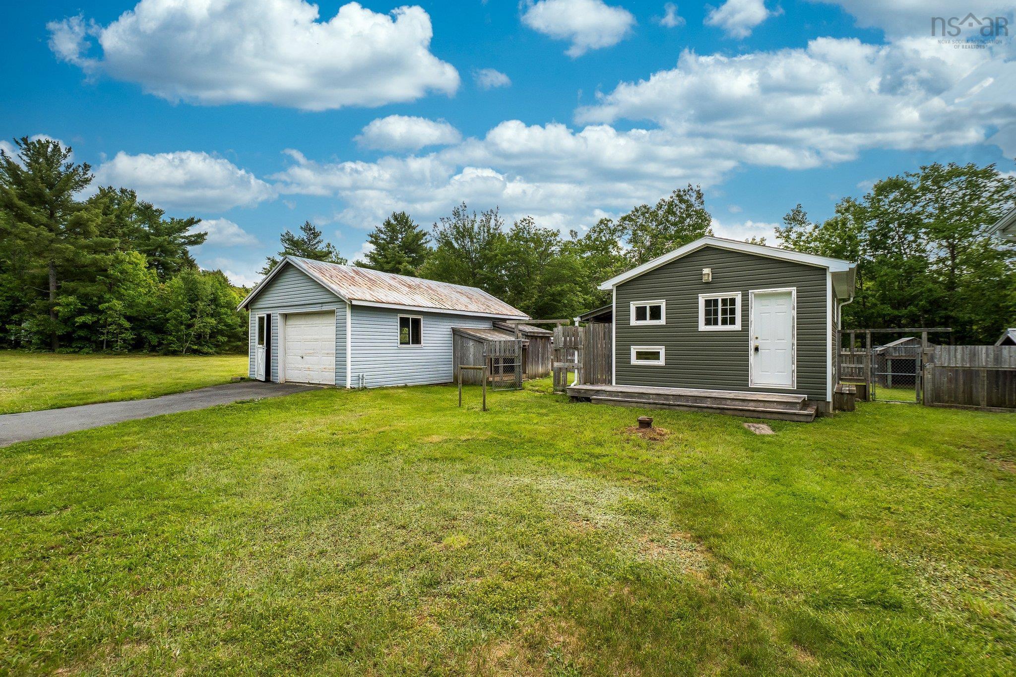 $495,000.00: 72 New Canaan Road, Canaan