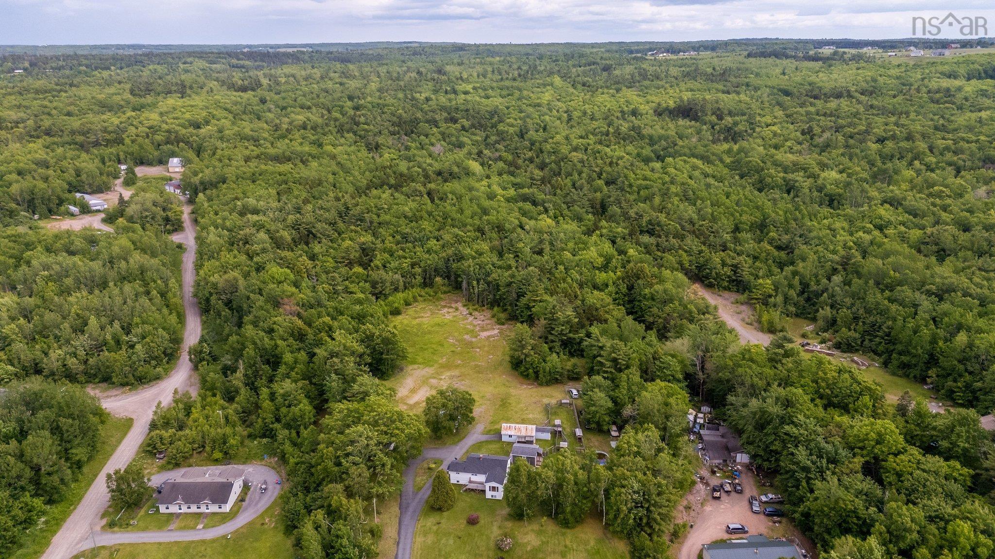 $495,000.00: 72 New Canaan Road, Canaan