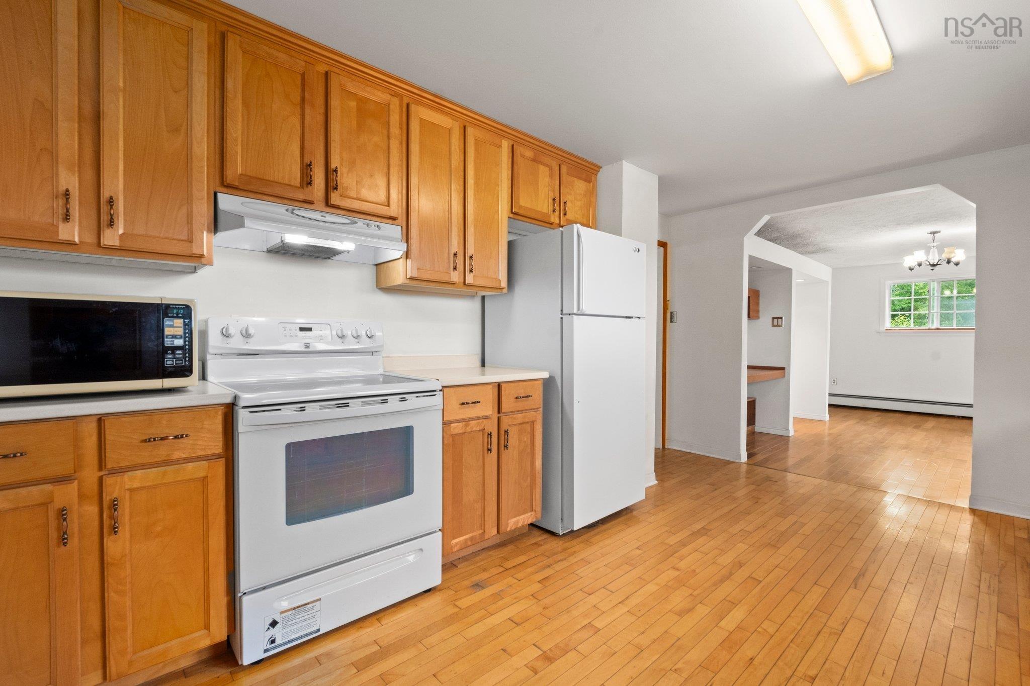 $495,000.00: 72 New Canaan Road, Canaan