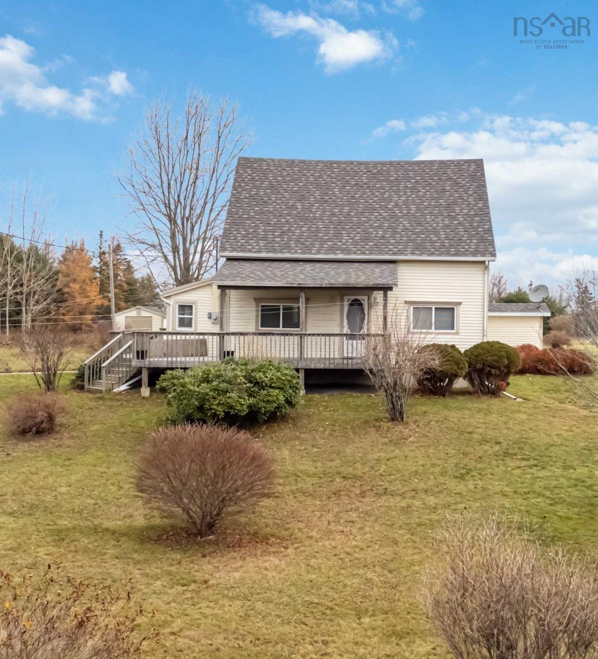 $474,000.00: 940 210 Highway, Waterloo