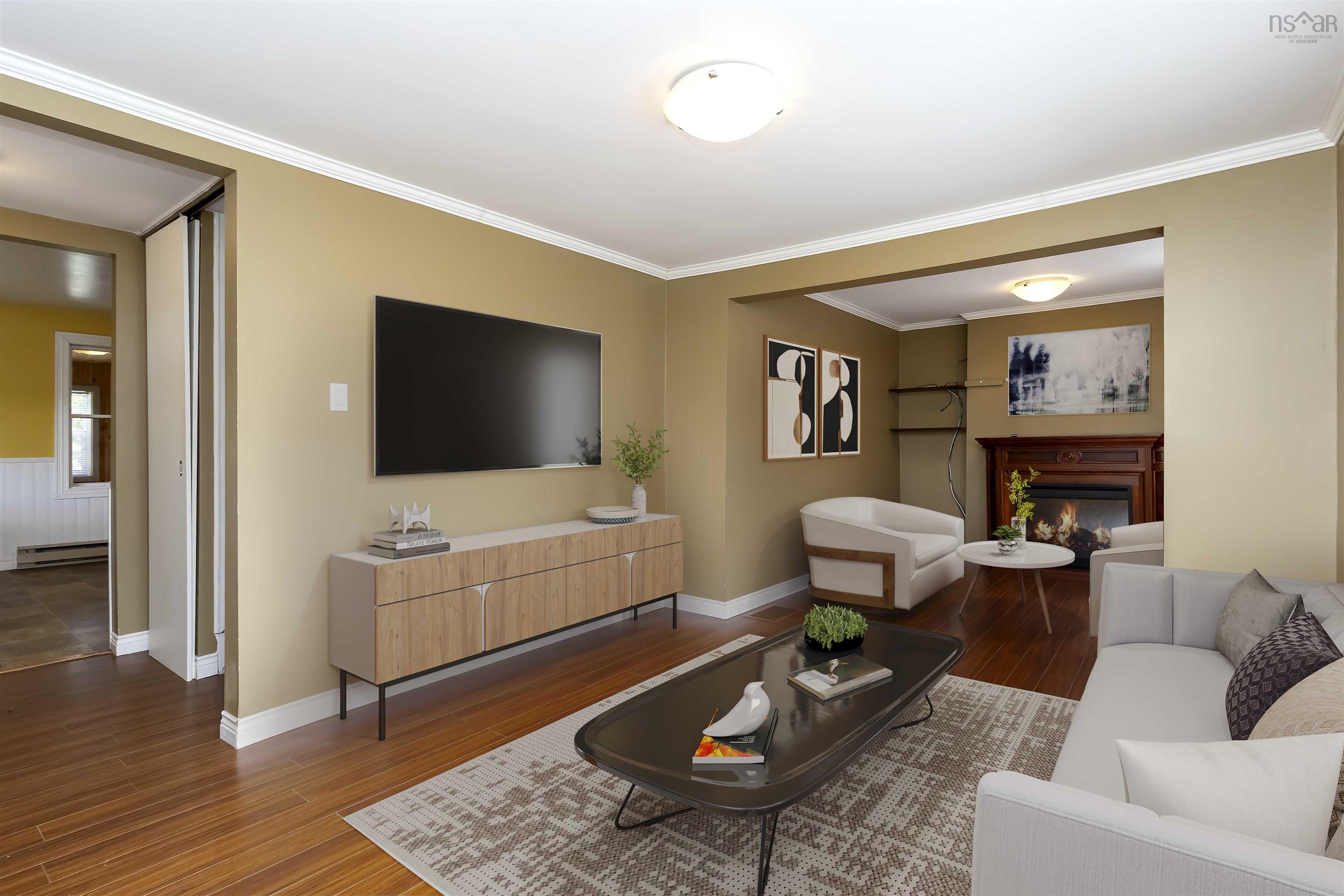 $474,000.00: 940 210 Highway, Waterloo