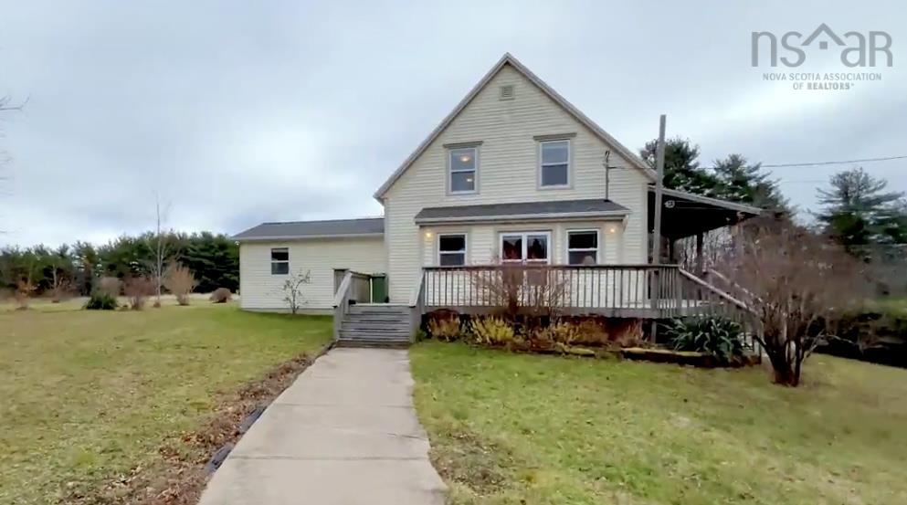 $474,000.00: 940 210 Highway, Waterloo