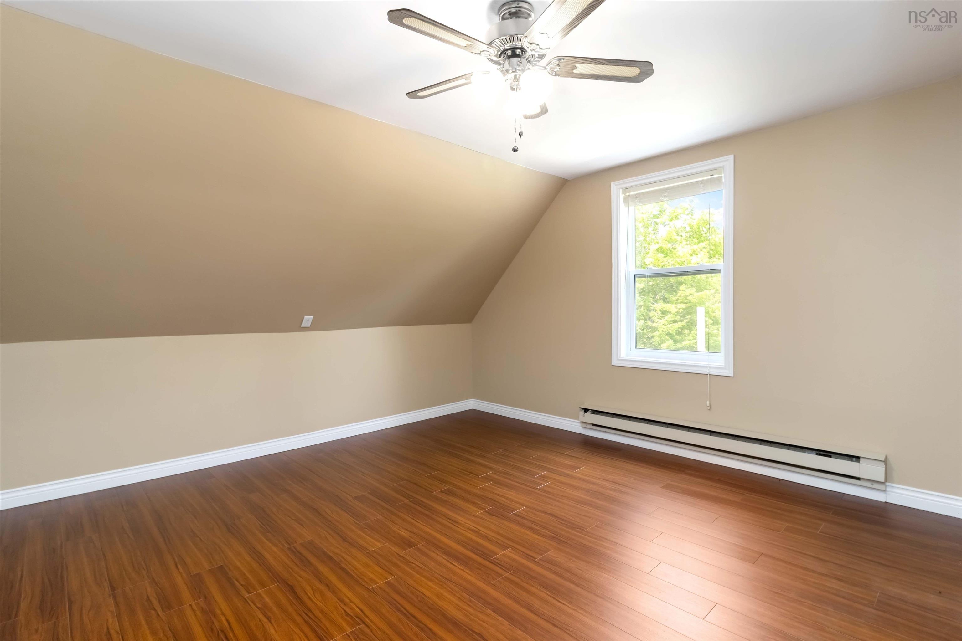 $474,000.00: 940 210 Highway, Waterloo