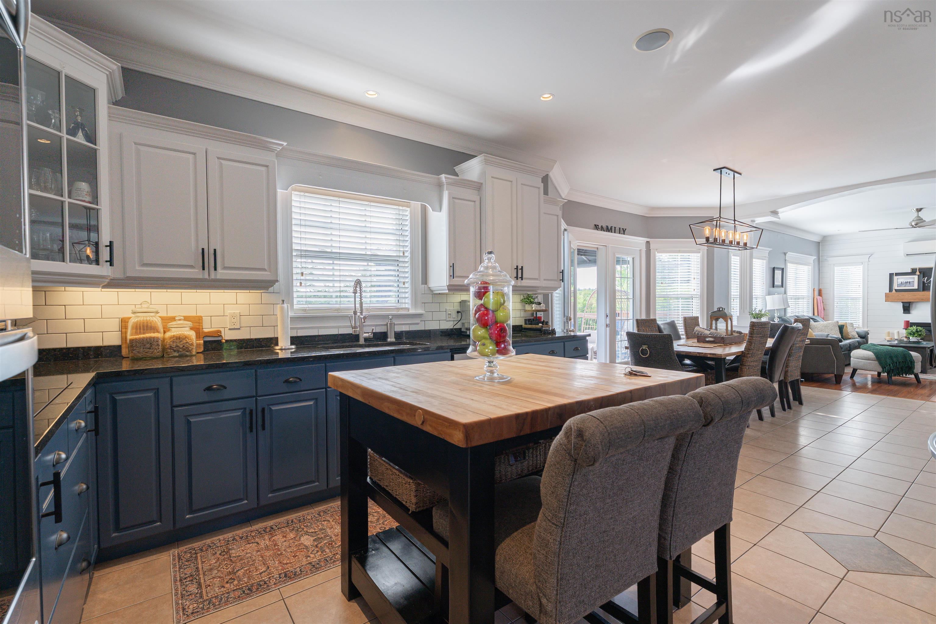 $899,900.00: 75 Wessex Hill, Beaver Bank