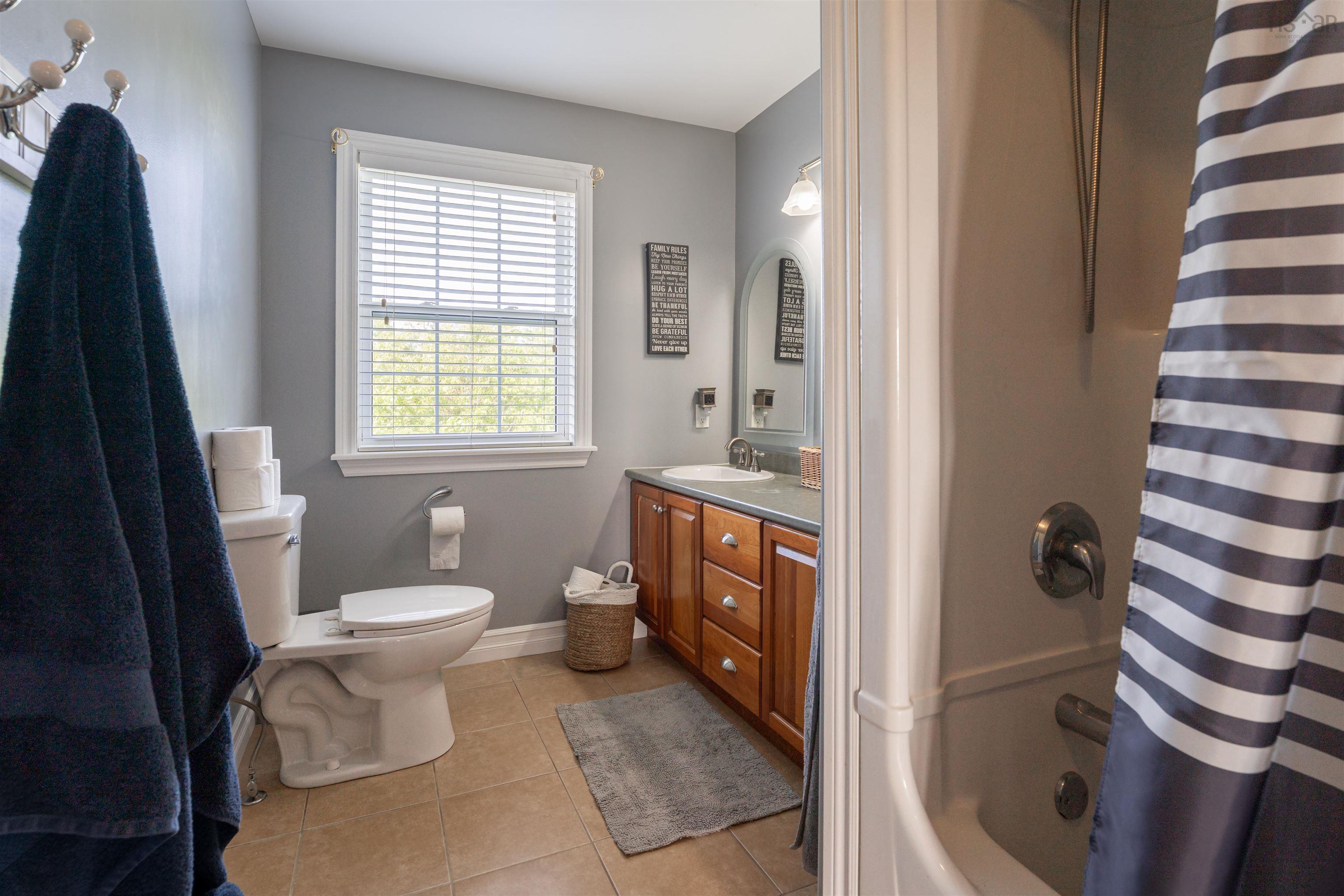 $899,900.00: 75 Wessex Hill, Beaver Bank