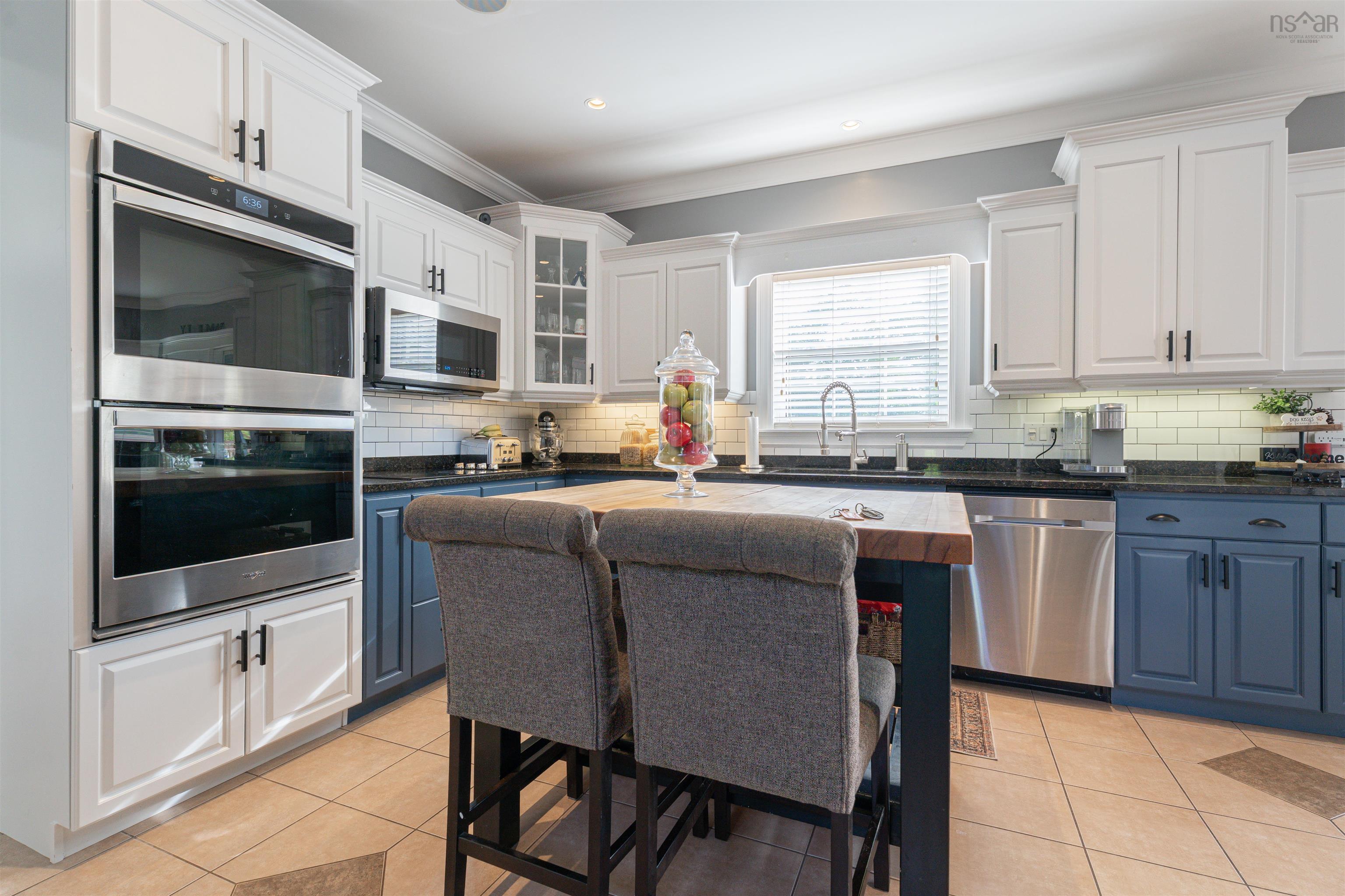 $899,900.00: 75 Wessex Hill, Beaver Bank