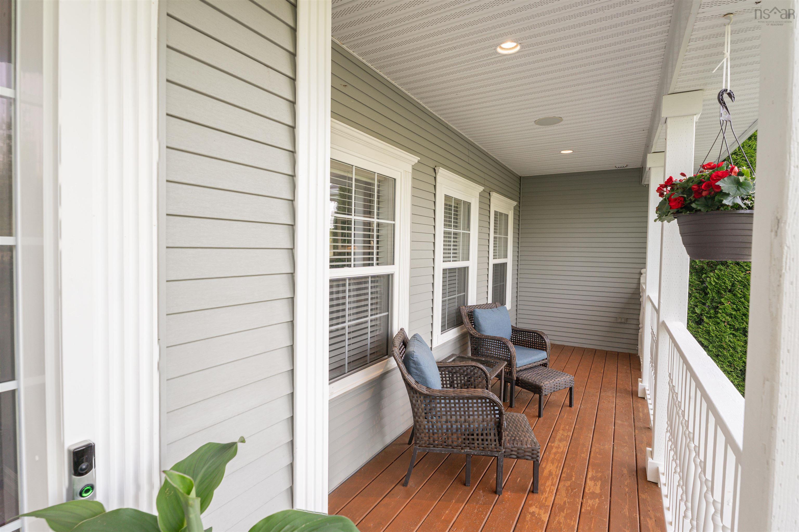 $899,900.00: 75 Wessex Hill, Beaver Bank