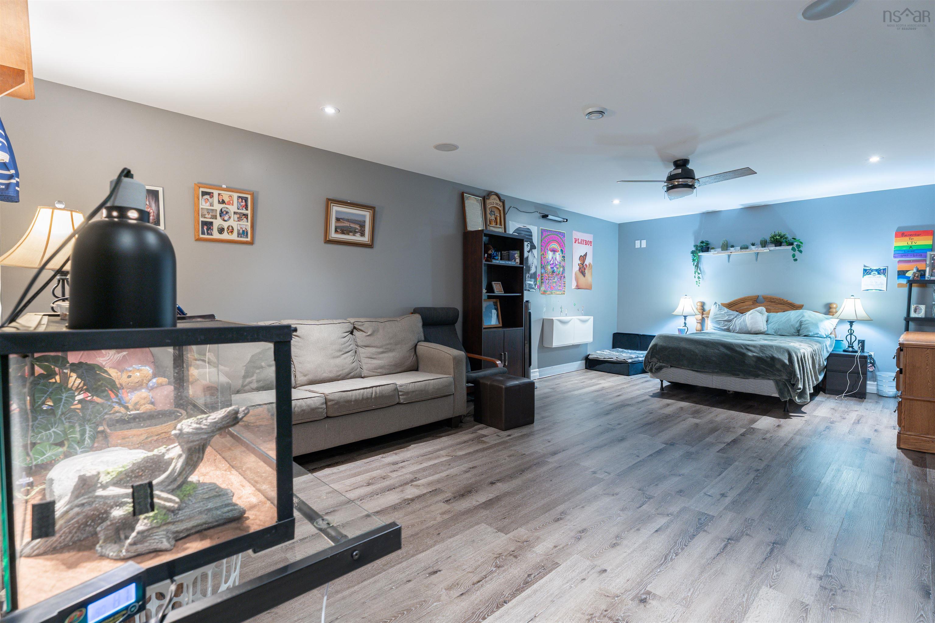 $899,900.00: 75 Wessex Hill, Beaver Bank