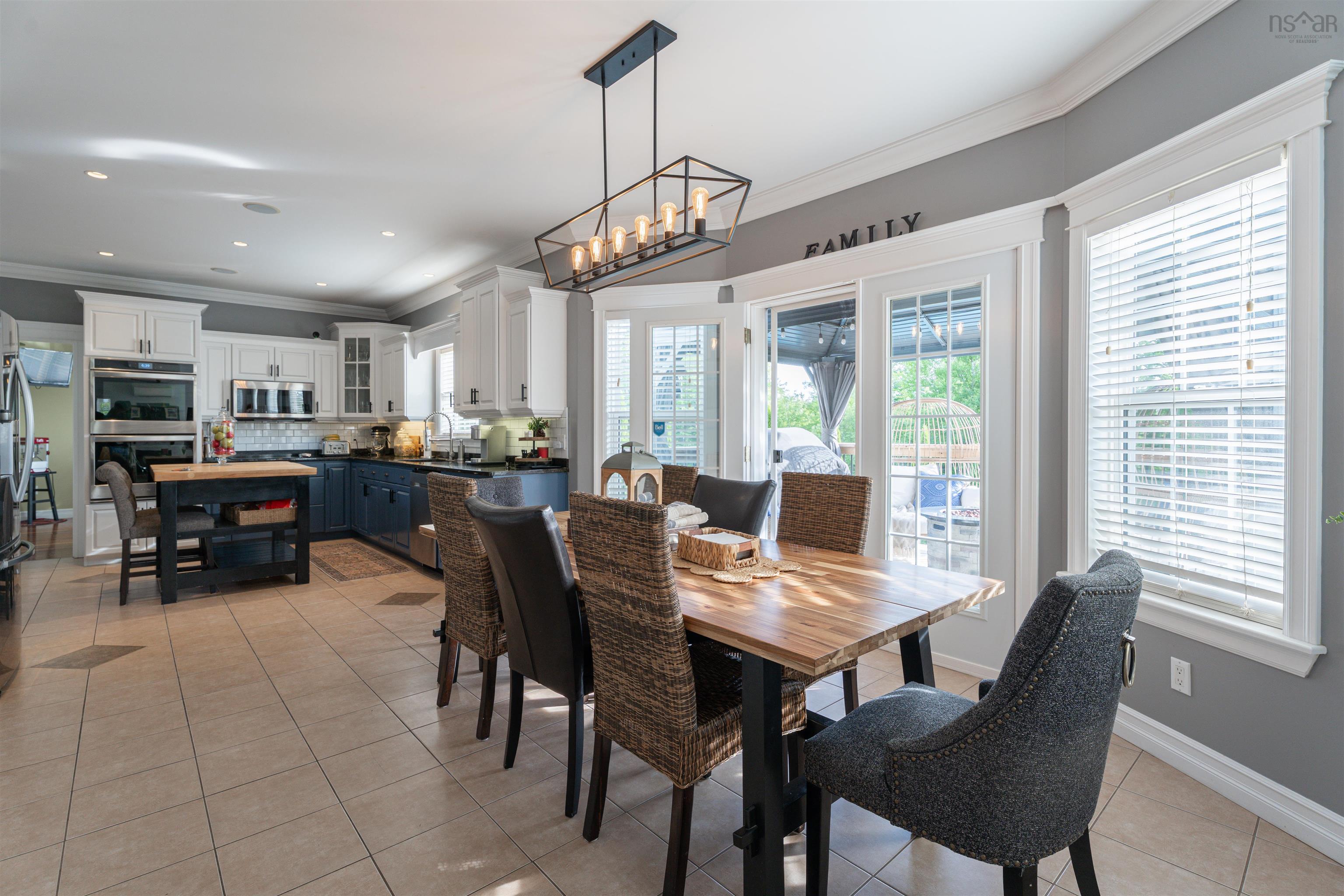 $899,900.00: 75 Wessex Hill, Beaver Bank