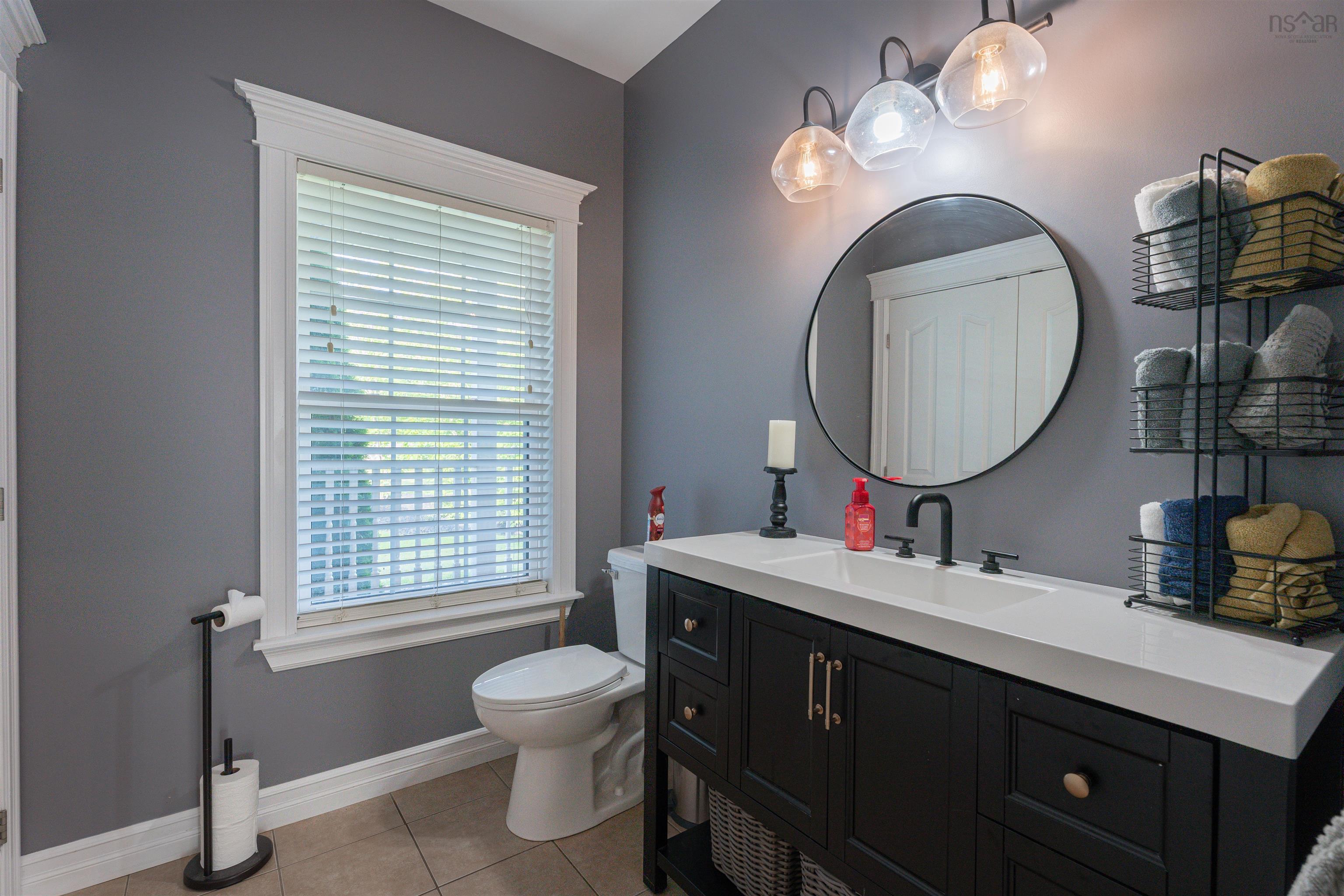 $899,900.00: 75 Wessex Hill, Beaver Bank