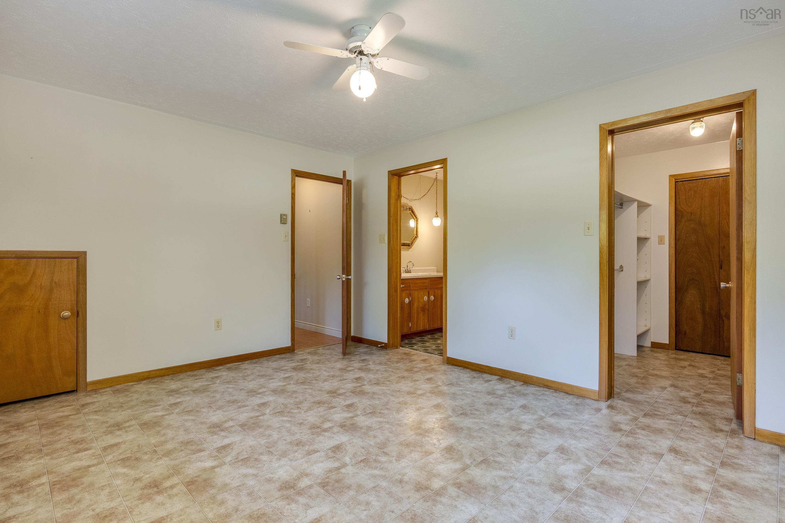 $487,500.00: 1803 Gerald Drive Drive, Coldbrook