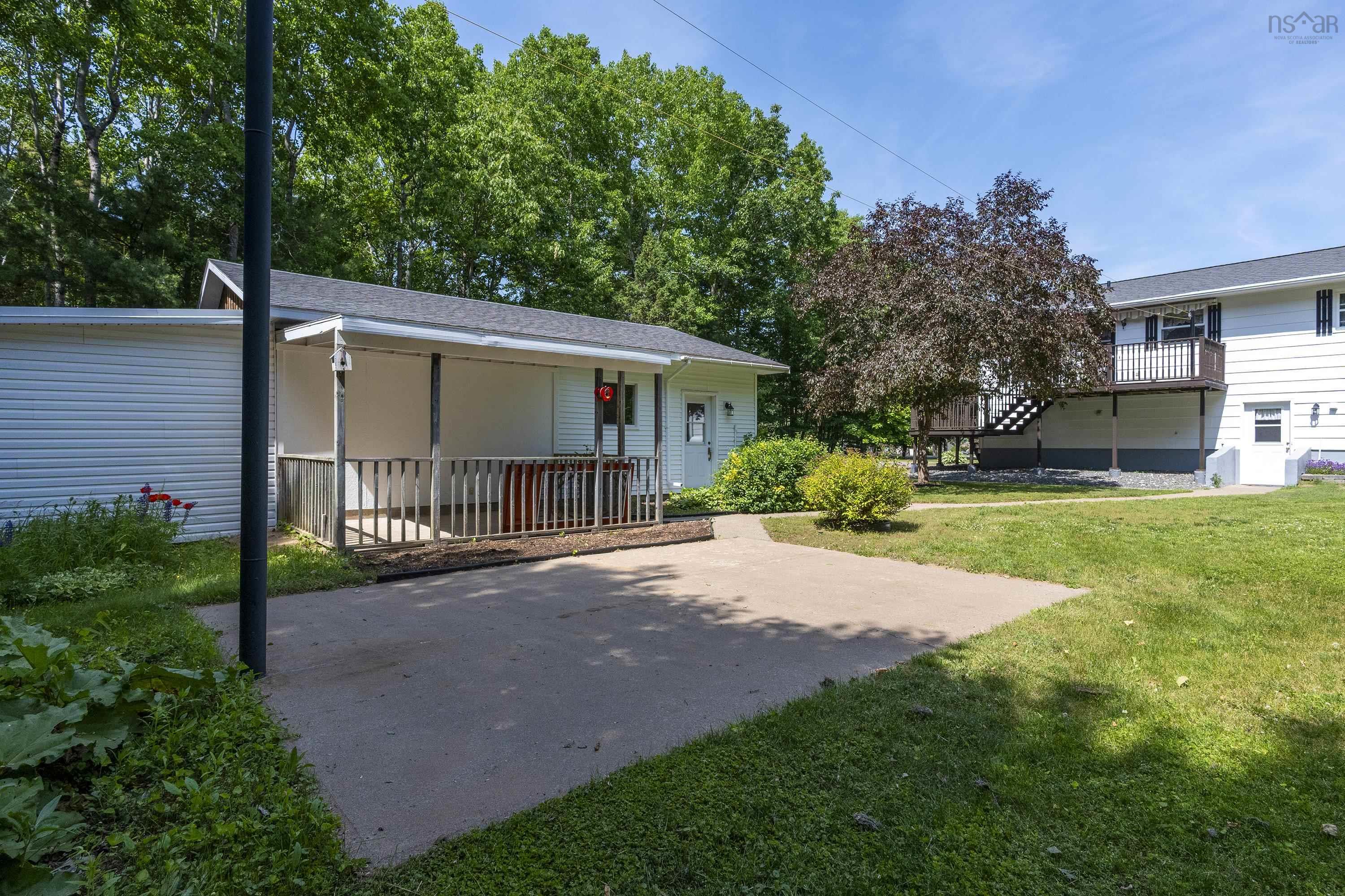 $487,500.00: 1803 Gerald Drive Drive, Coldbrook