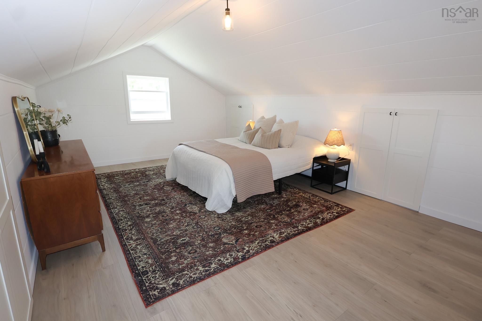 $614,900.00: 353 Blue Rocks Road, Garden Lots