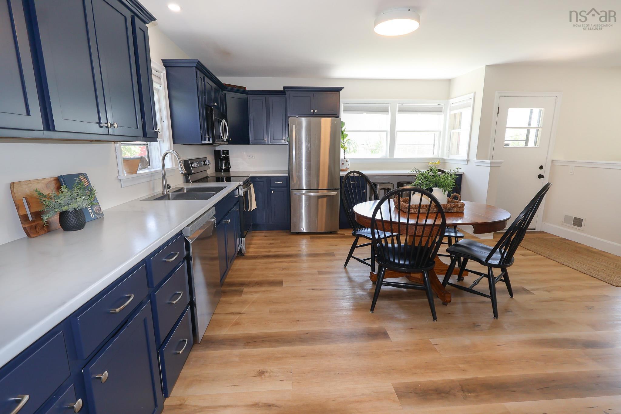 $614,900.00: 353 Blue Rocks Road, Garden Lots