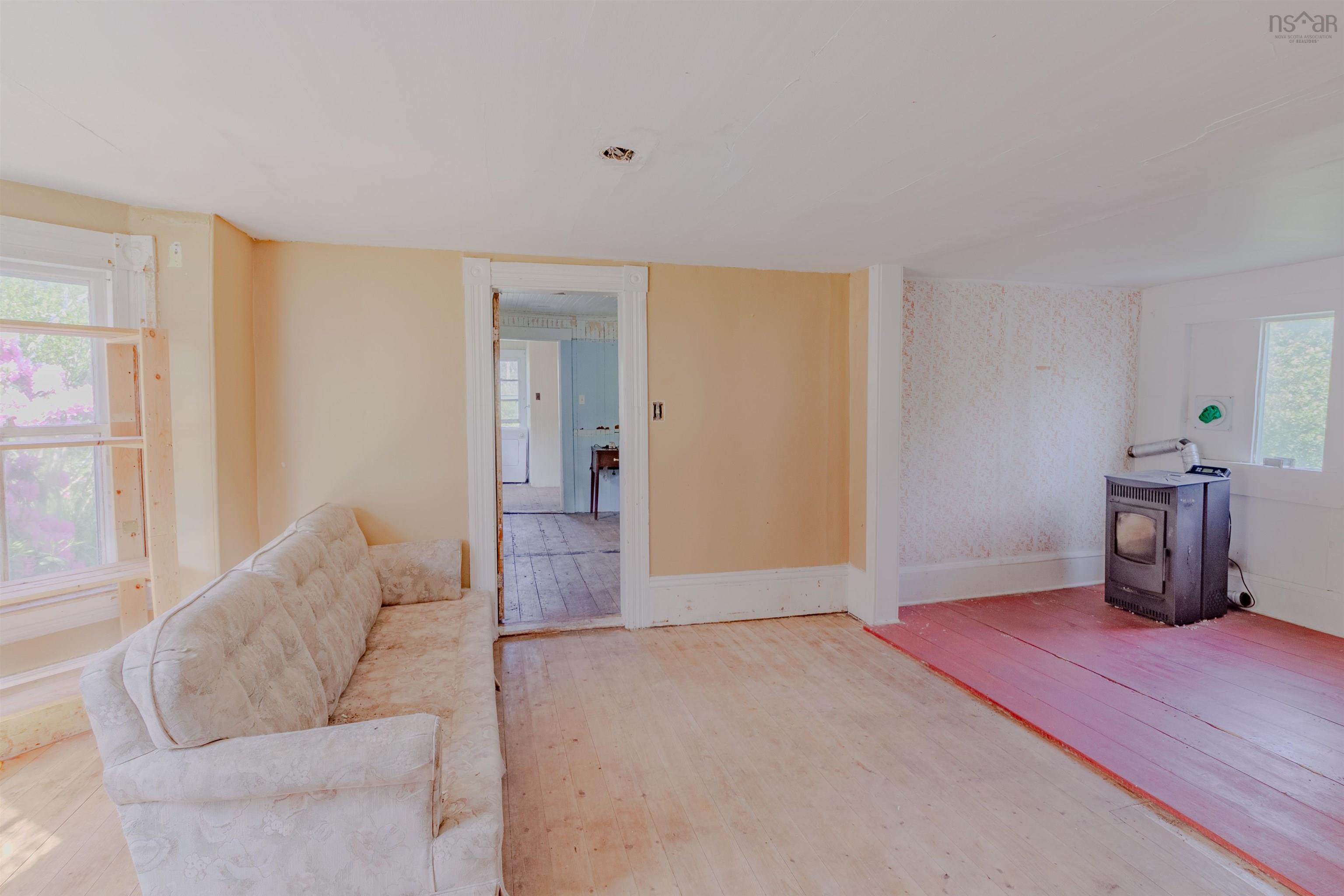 $169,900.00: 1554 Shore Road, Gunning Cove