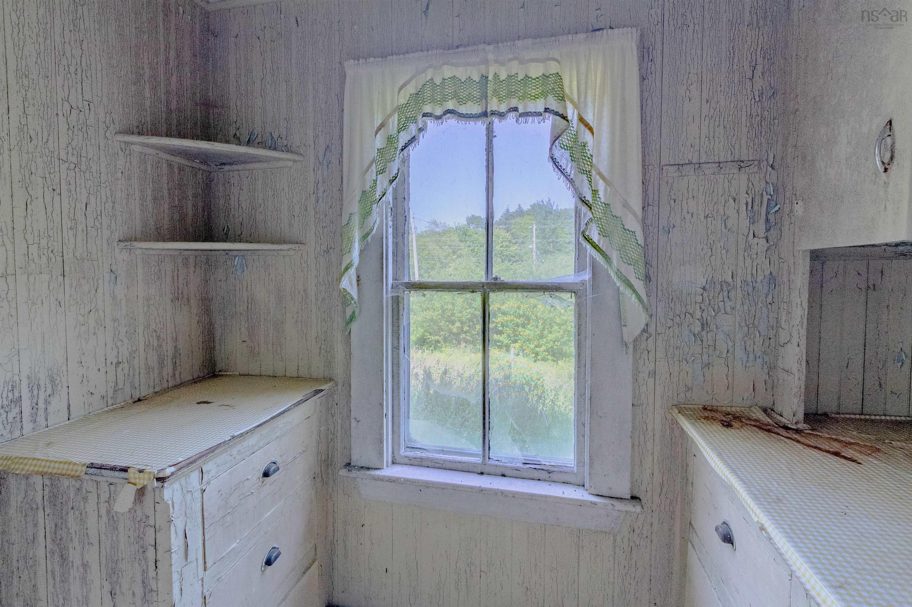 $169,900.00: 1554 Shore Road, Gunning Cove