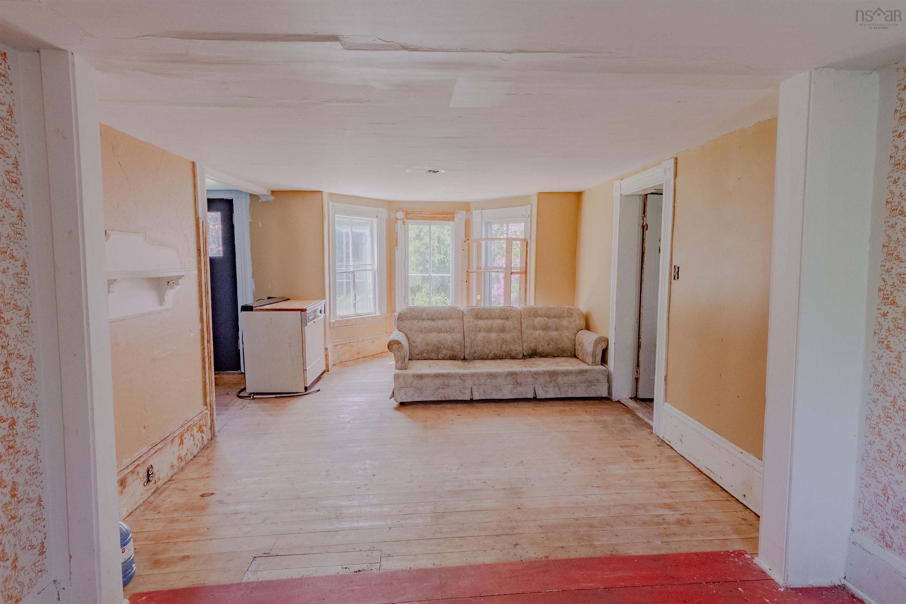 $169,900.00: 1554 Shore Road, Gunning Cove