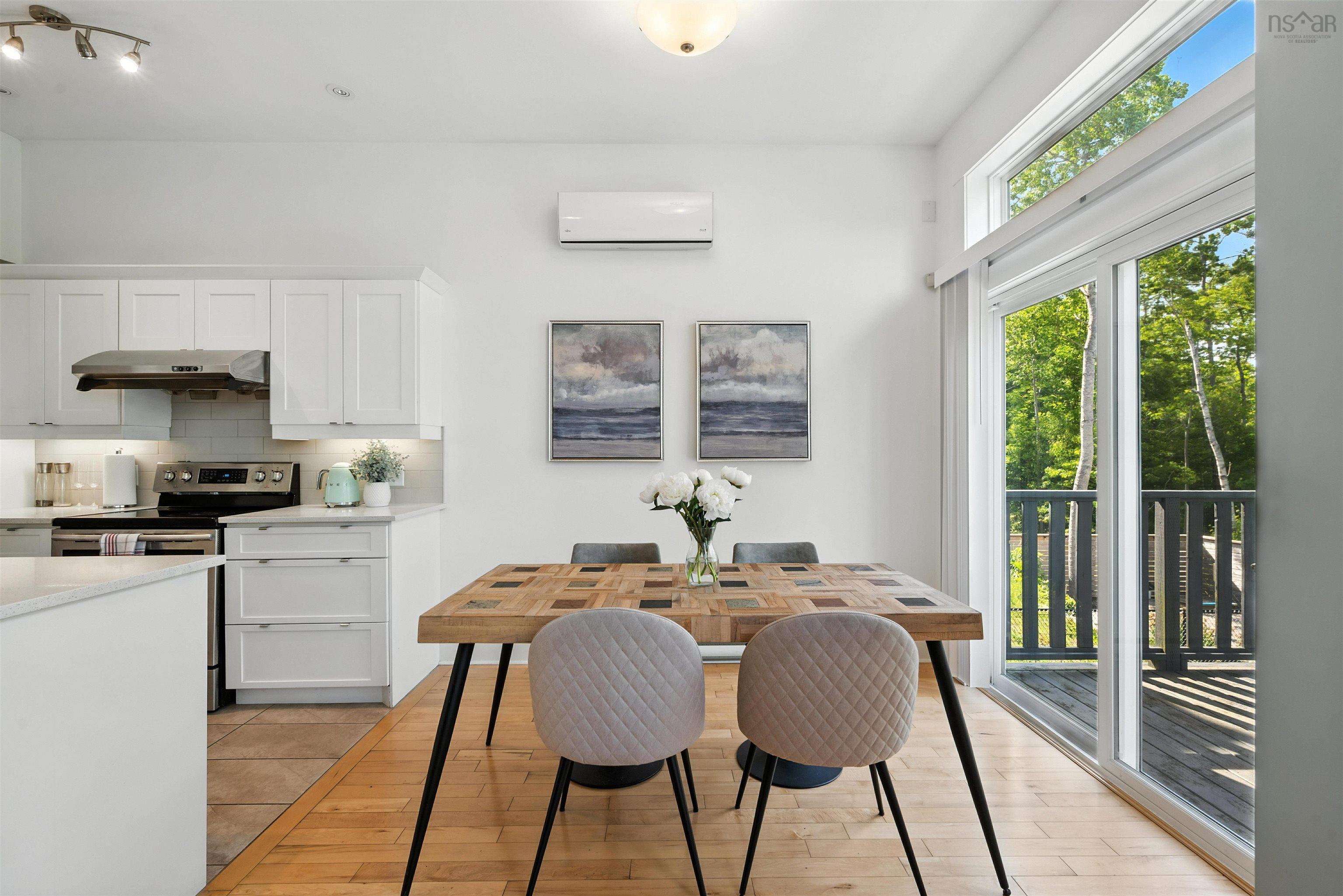 $664,900.00: 19 Hazelton Hill, West Bedford