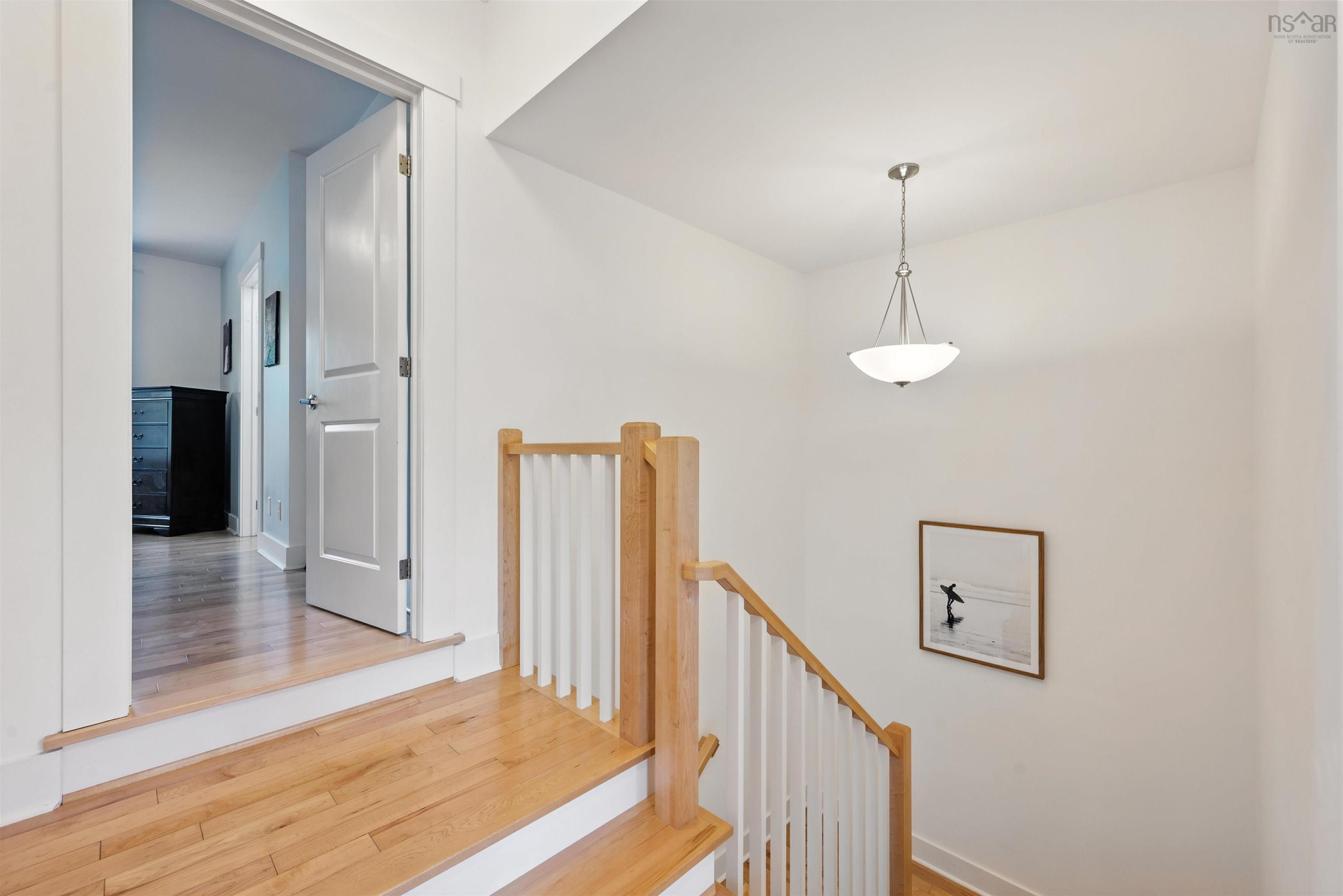 $664,900.00: 19 Hazelton Hill, West Bedford