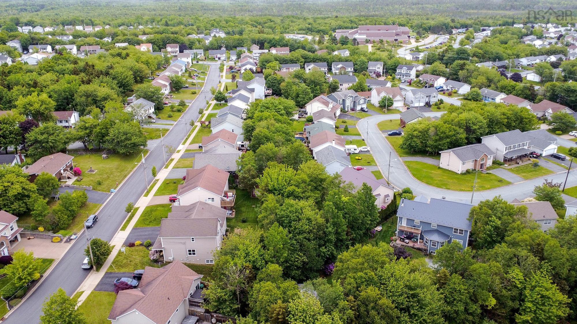 80 Lundy Drive, Cole Harbour, NS (MLS 202515292)