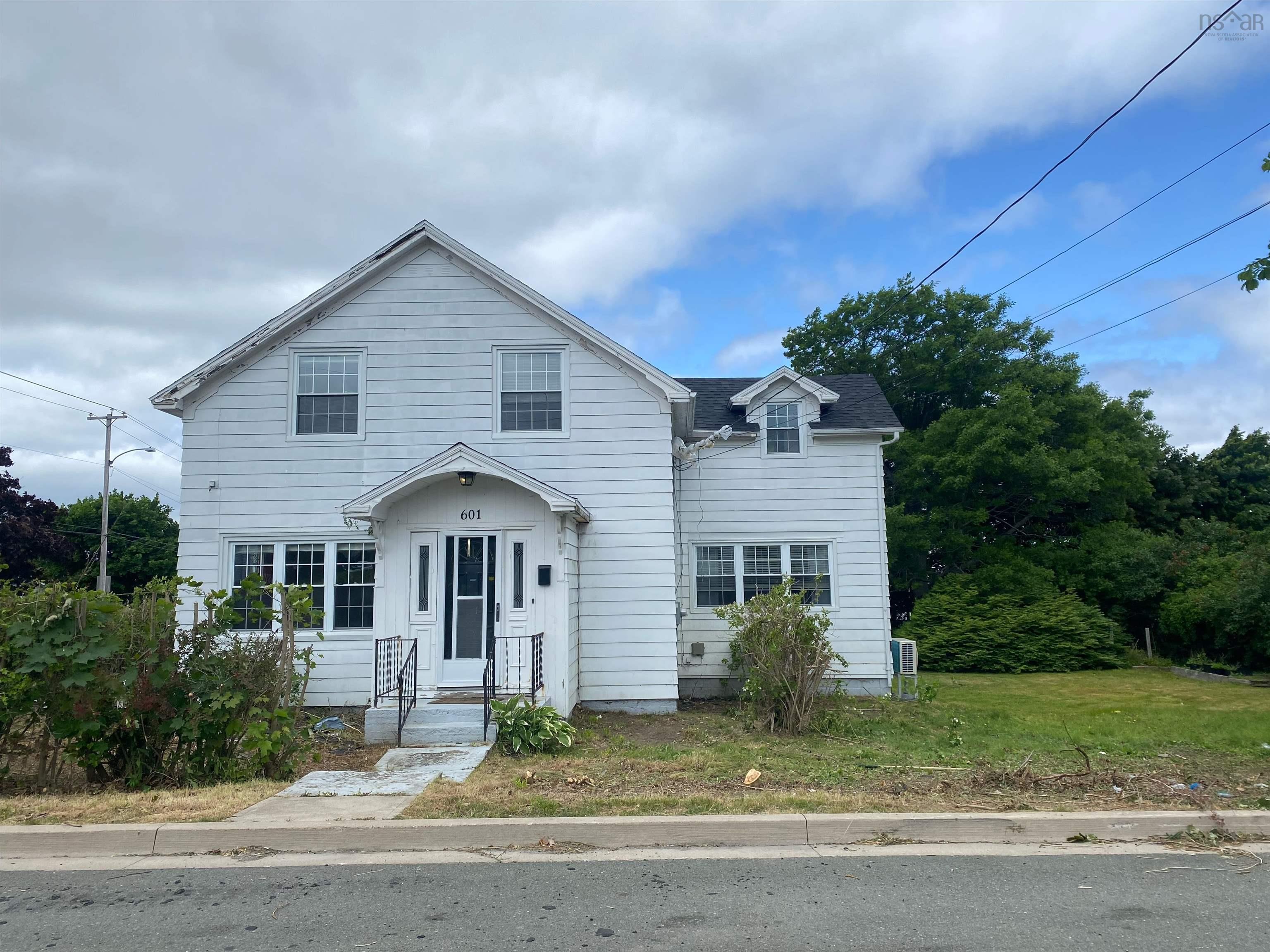 $235,000.00: 601 GEORGE Street, New Waterford