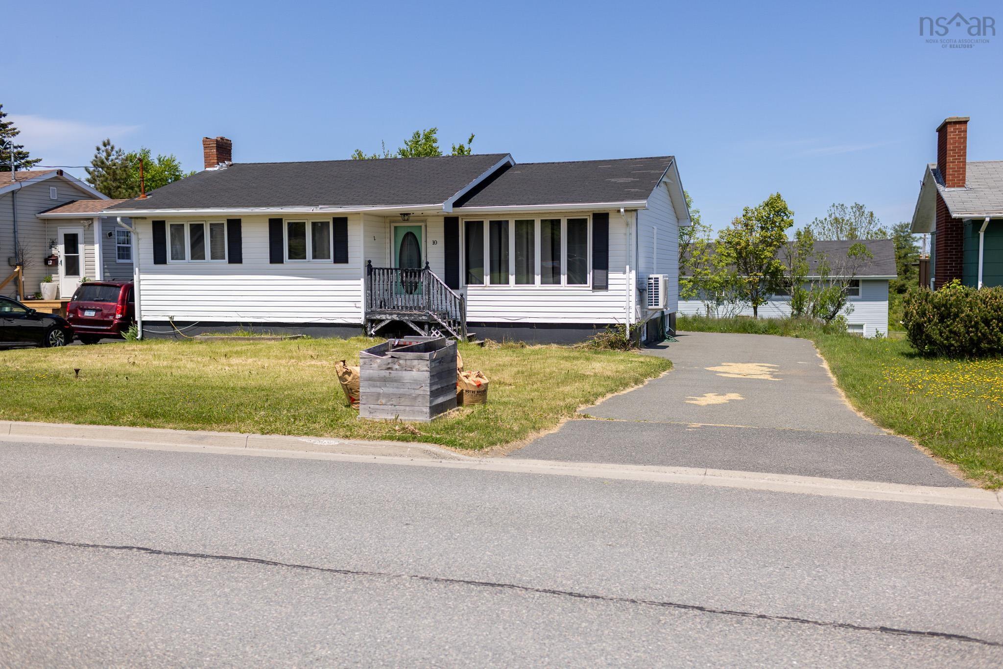 $199,000.00: 10 Ling Street, Glace Bay