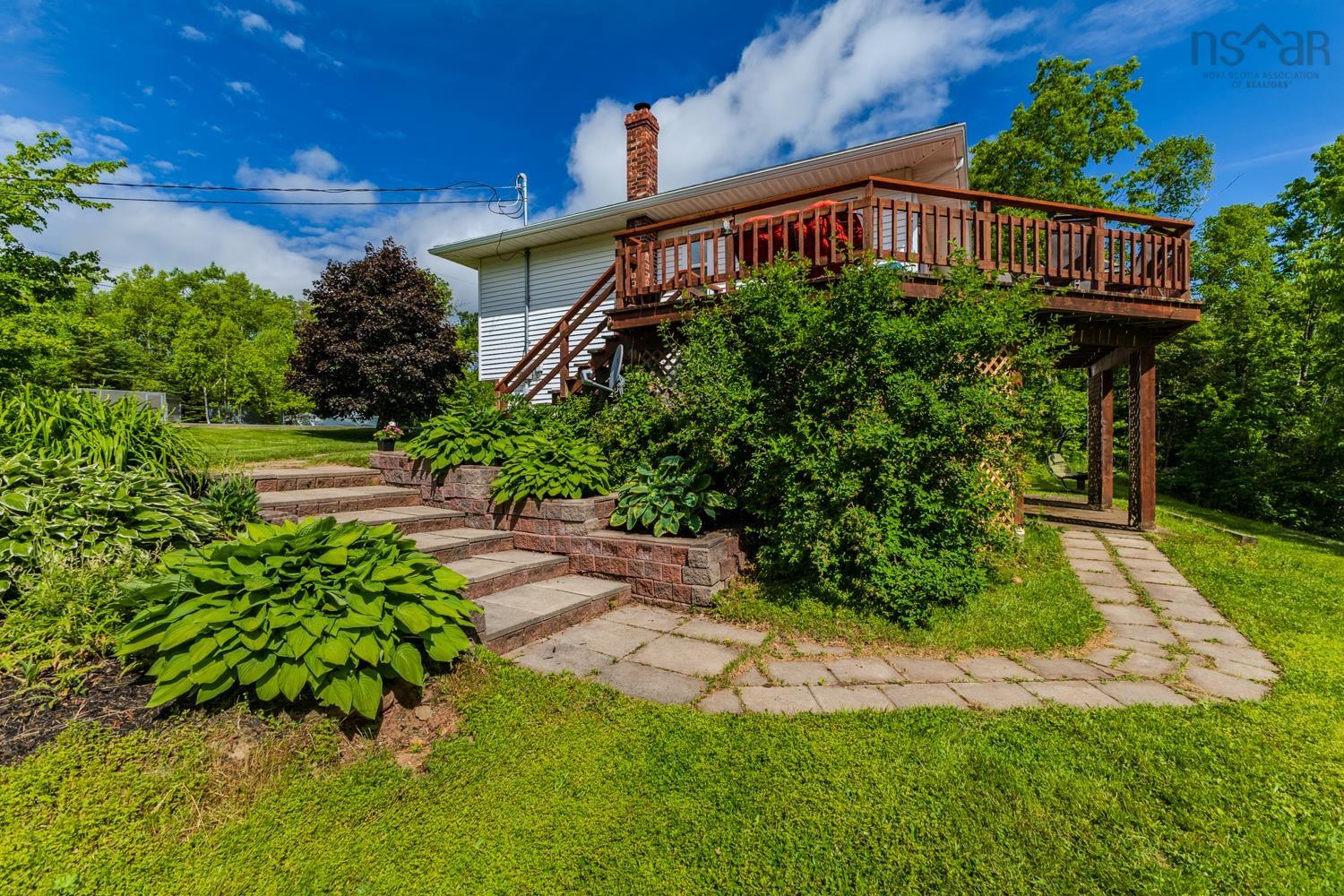 $475,000.00: 24 Hill Top Court, Scotsburn